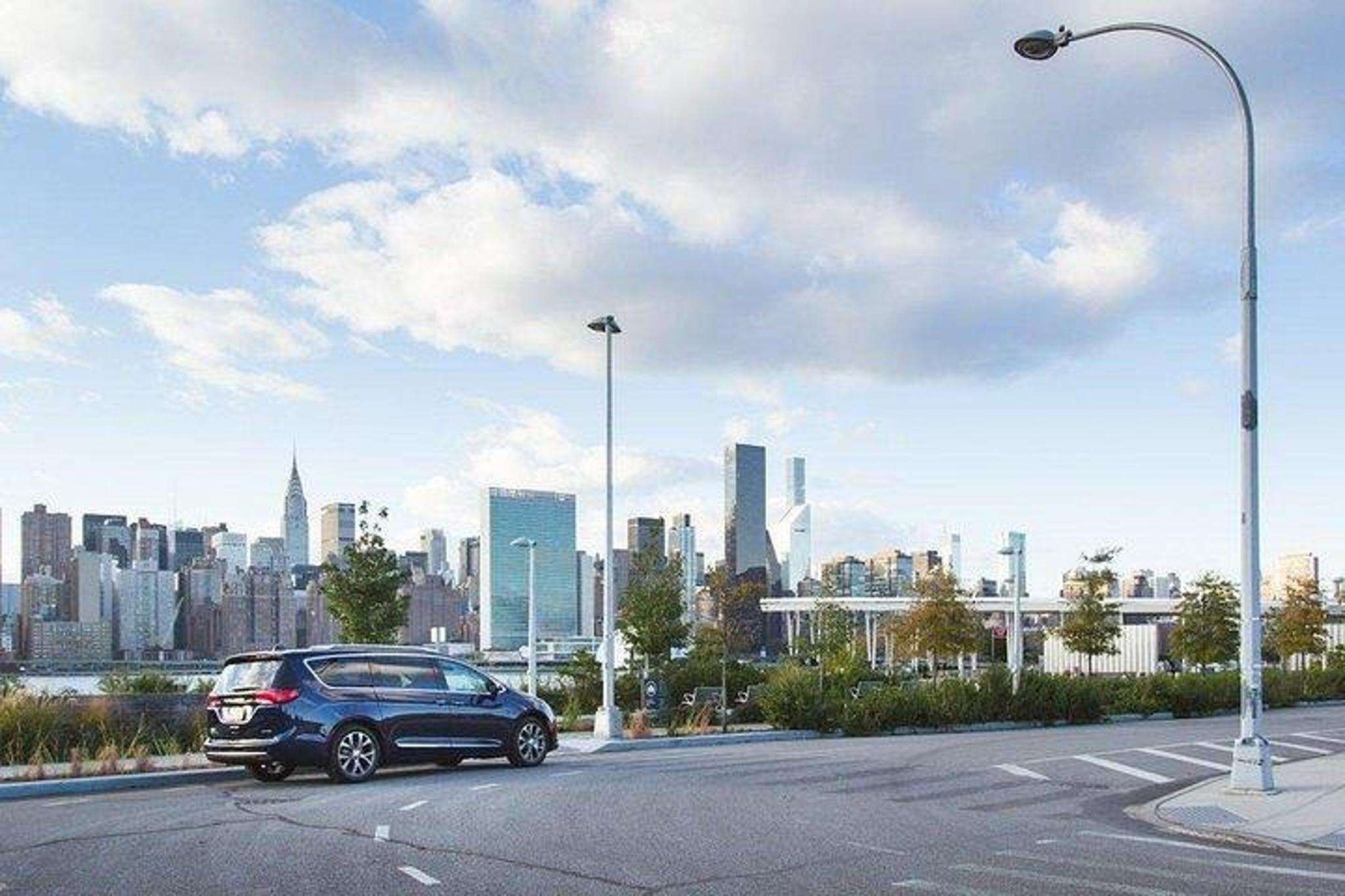 New York Minivan Private Tour - Image 5