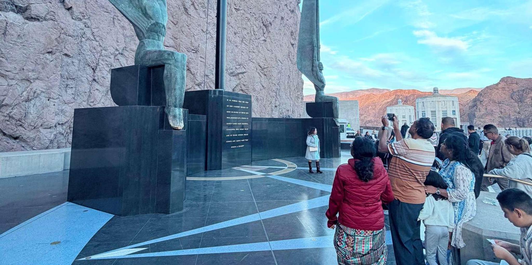 Las Vegas Red Rock Canyon and Hoover Dam Tour - Image 5