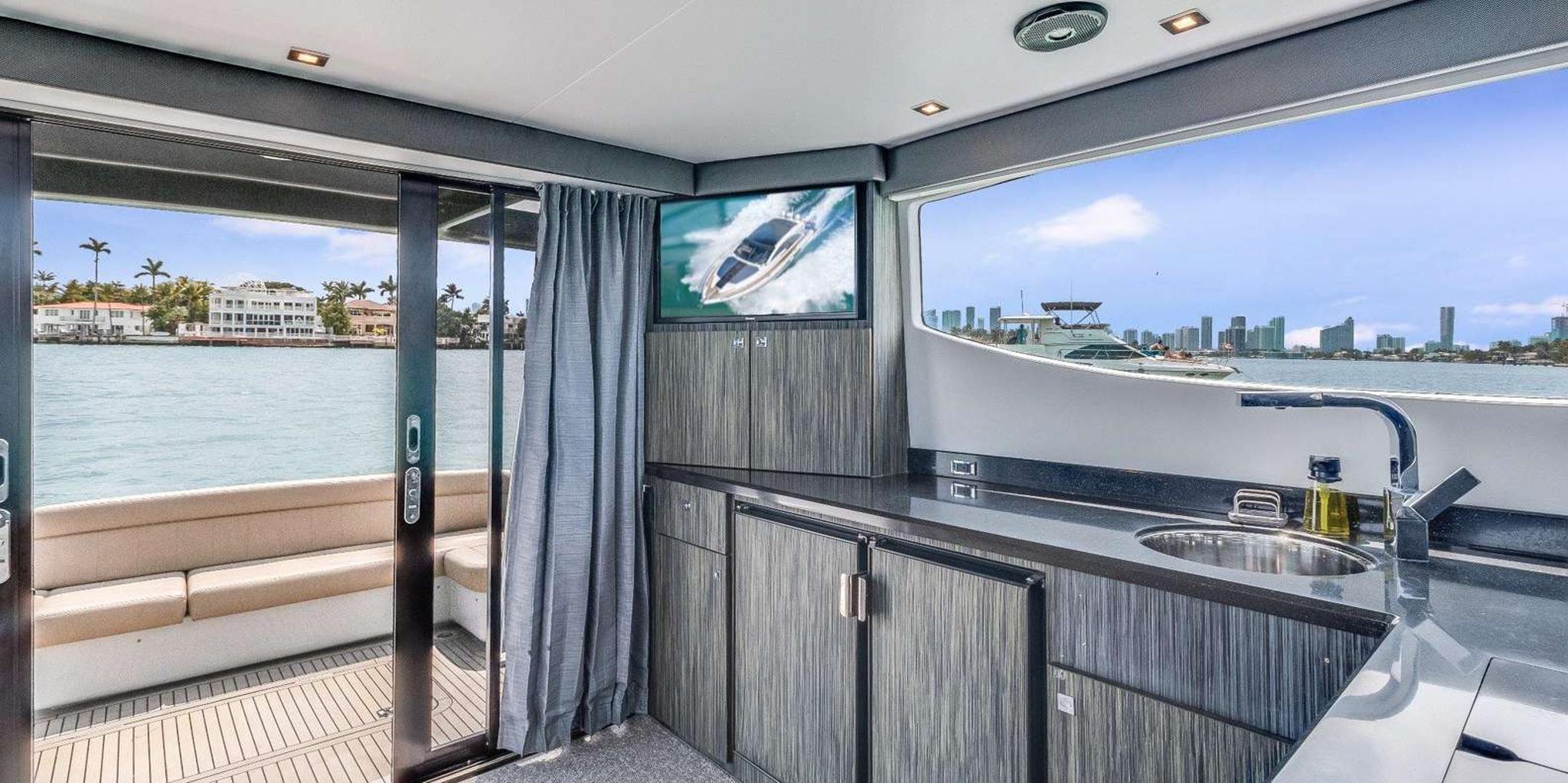 Miami Yacht Charter - Image 2