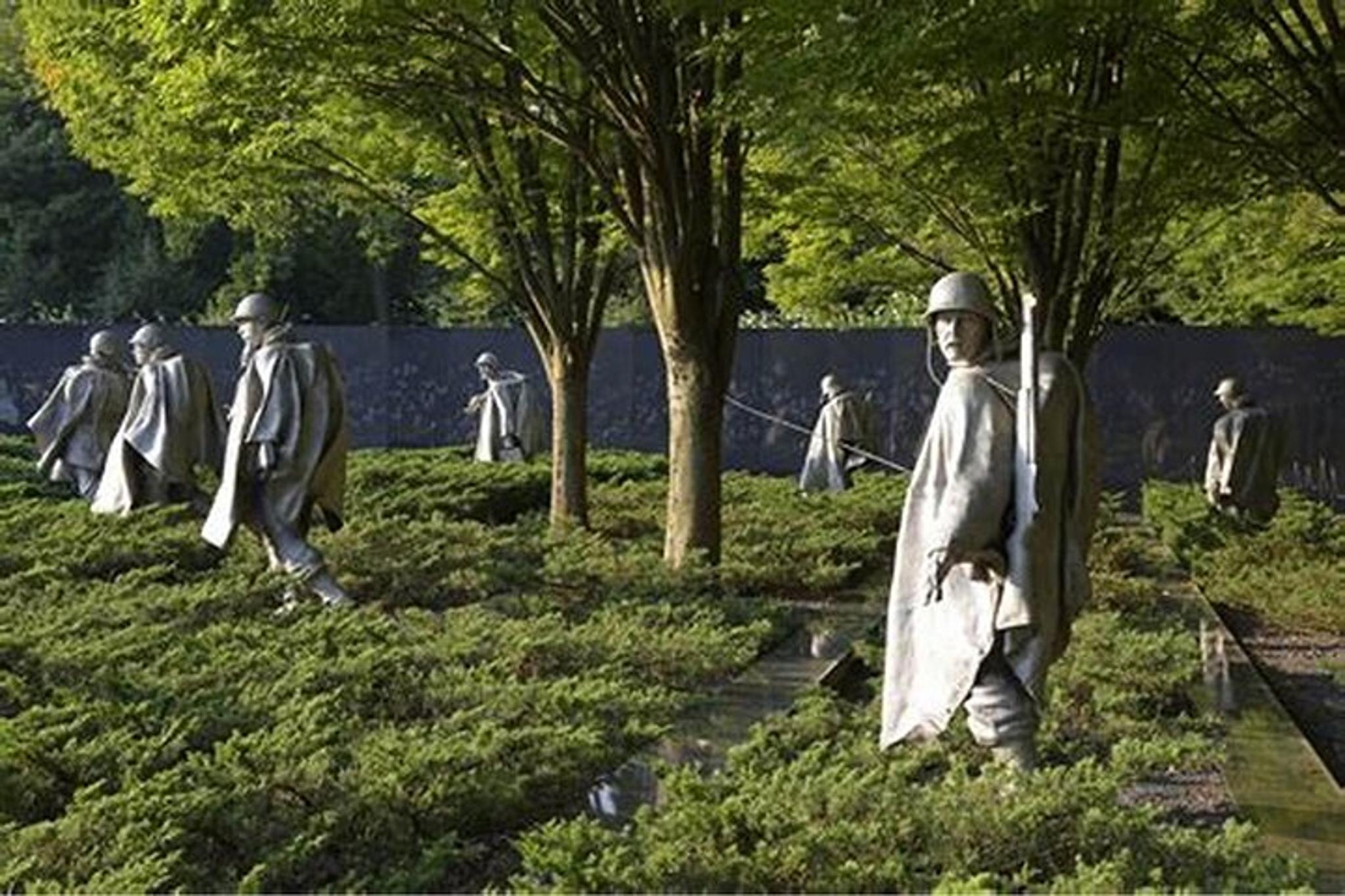 Washington D.C. National Mall Memorials Tour - Image 5