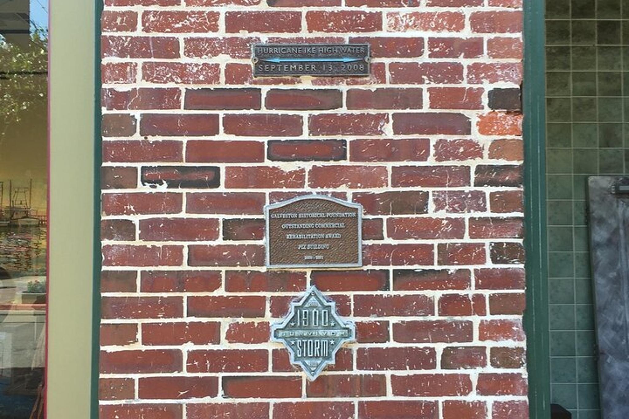Galveston Scavenger Hunt in Post Office District - Image 2
