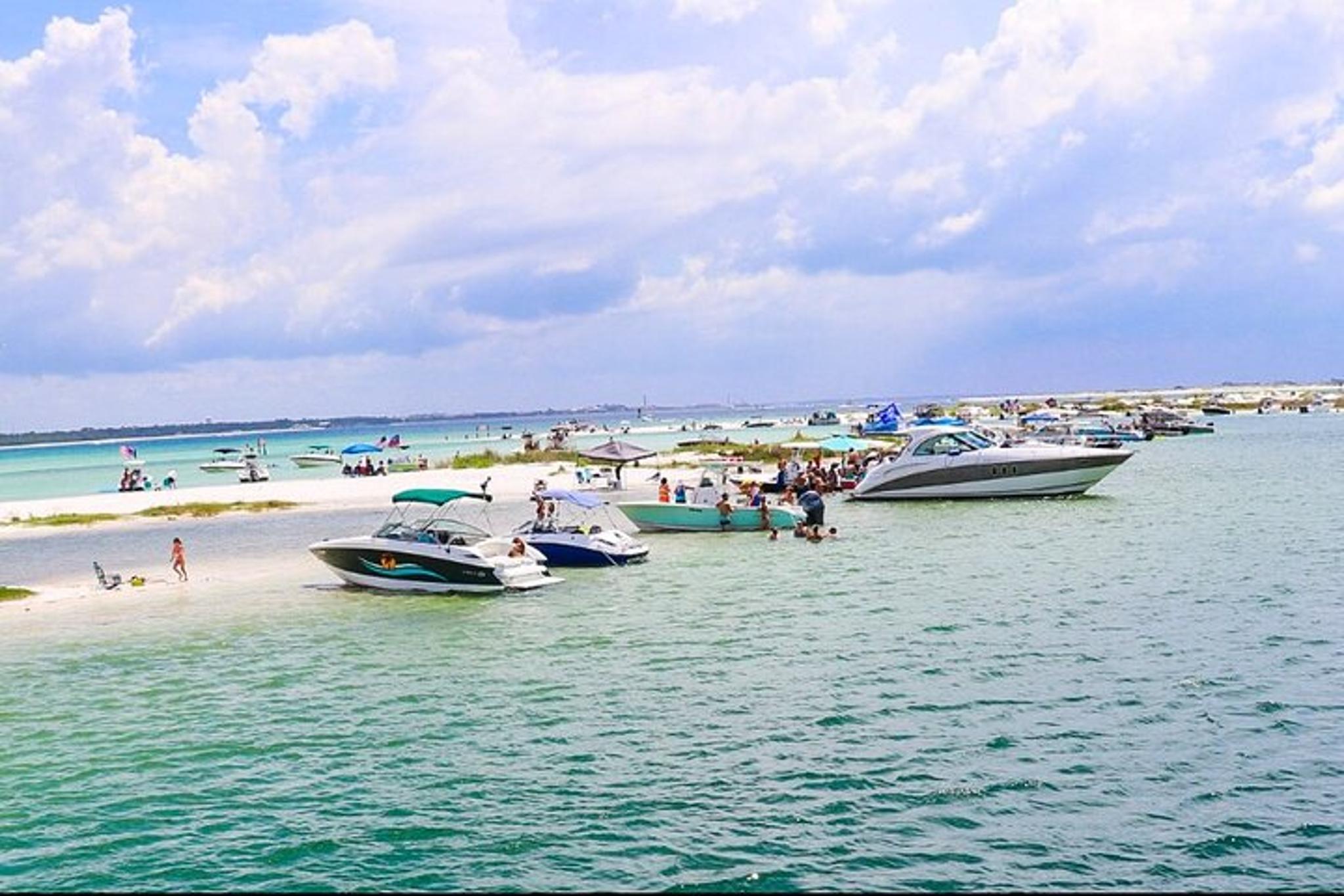 Pensacola Yacht Tour with Beach Stop and Paddle Boarding - Image 4