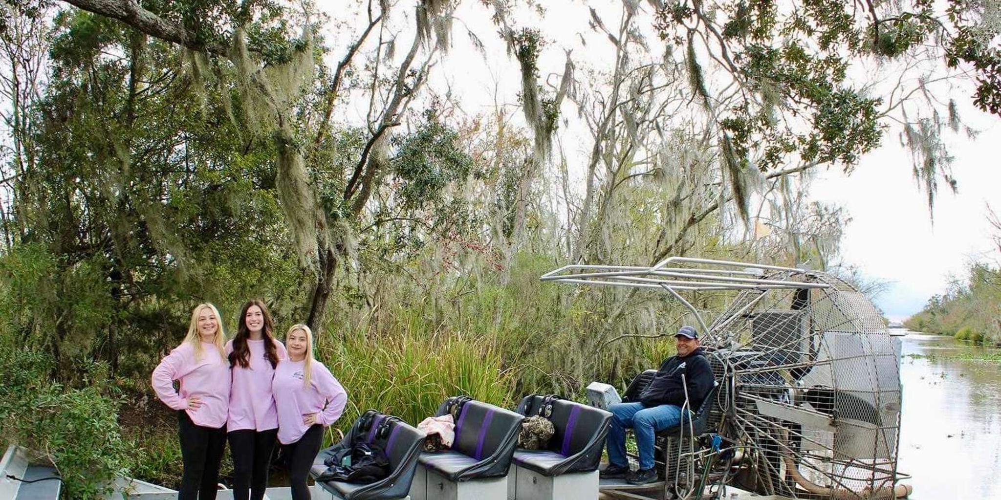 New Orleans Plantation and Airboat Tour - Image 6