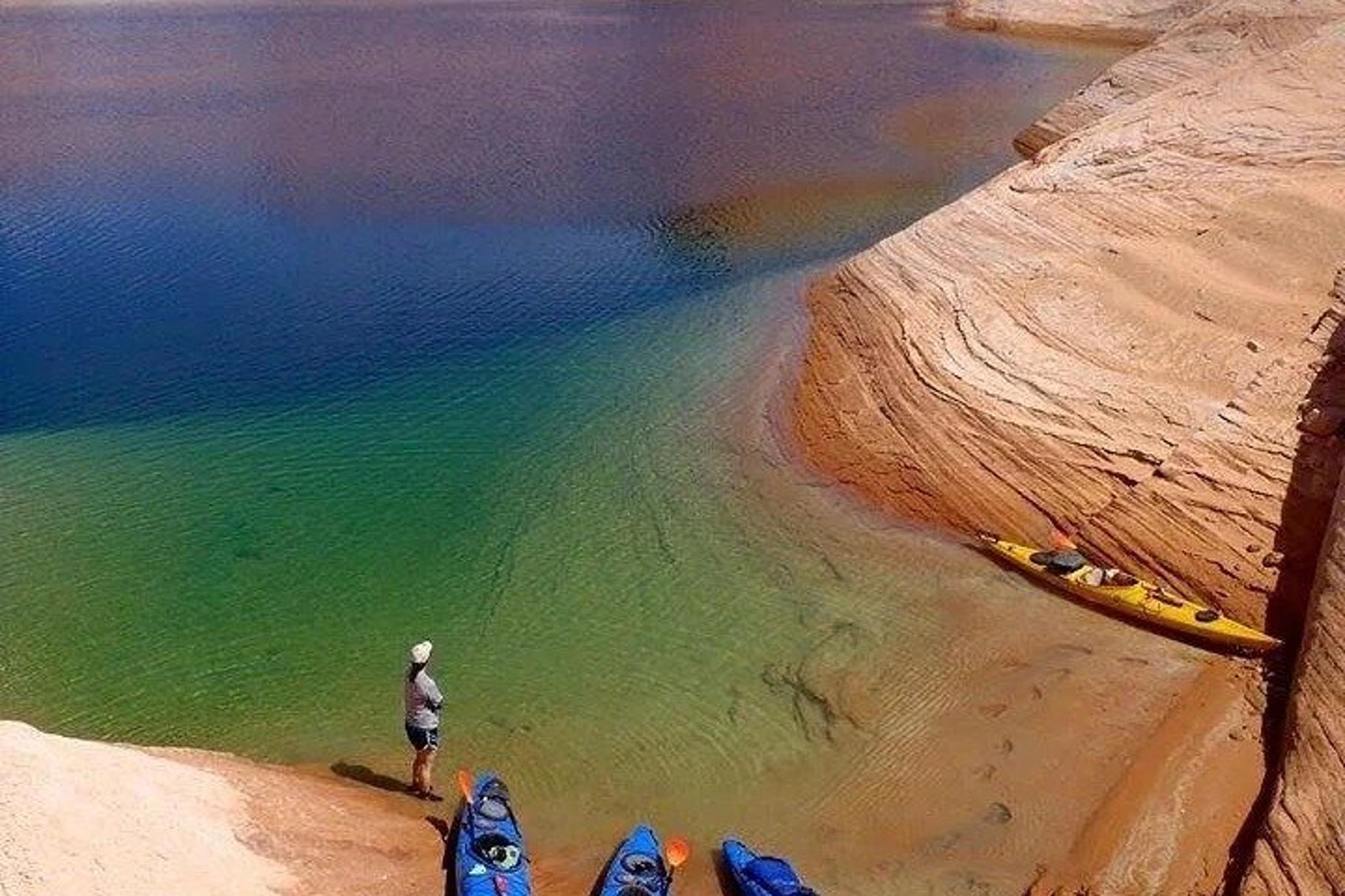 Antelope Canyon Hike and Lake Powell Kayak Tour - Image 2