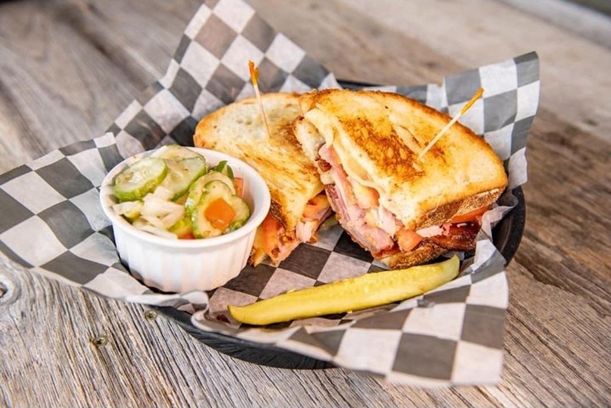 Vittles & Views Pigeon Forge Sightseeing Tour with Breakfast - Image 2