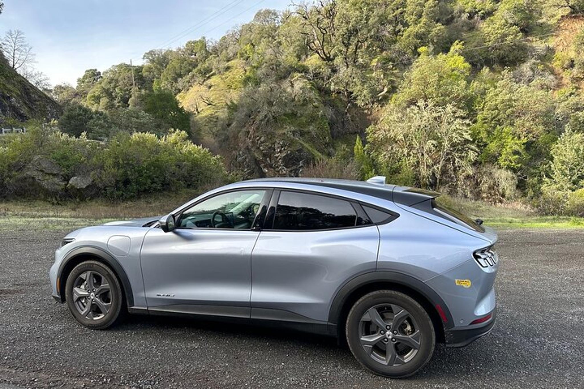 Berkeley to Oakland Airport Private Transfer - Image 3