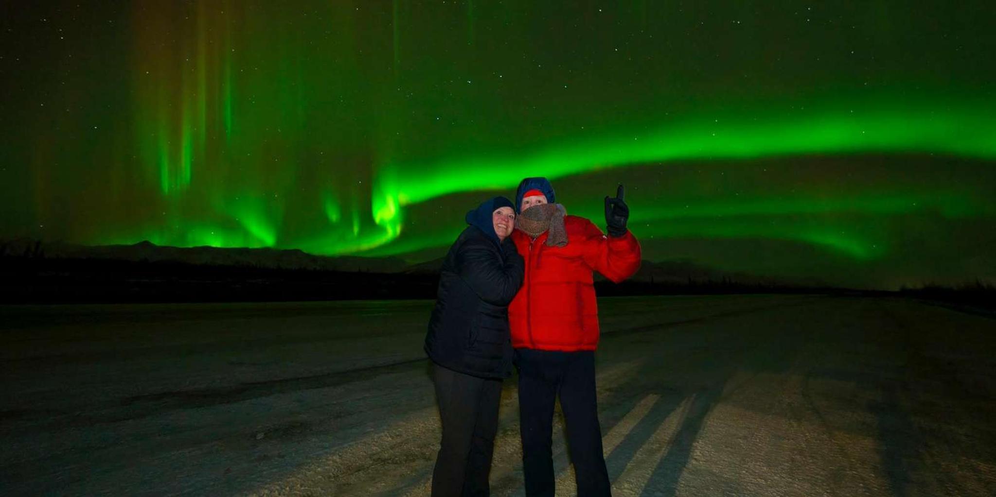 Fairbanks Northern Lights Aurora Tour with Photography - Image 2