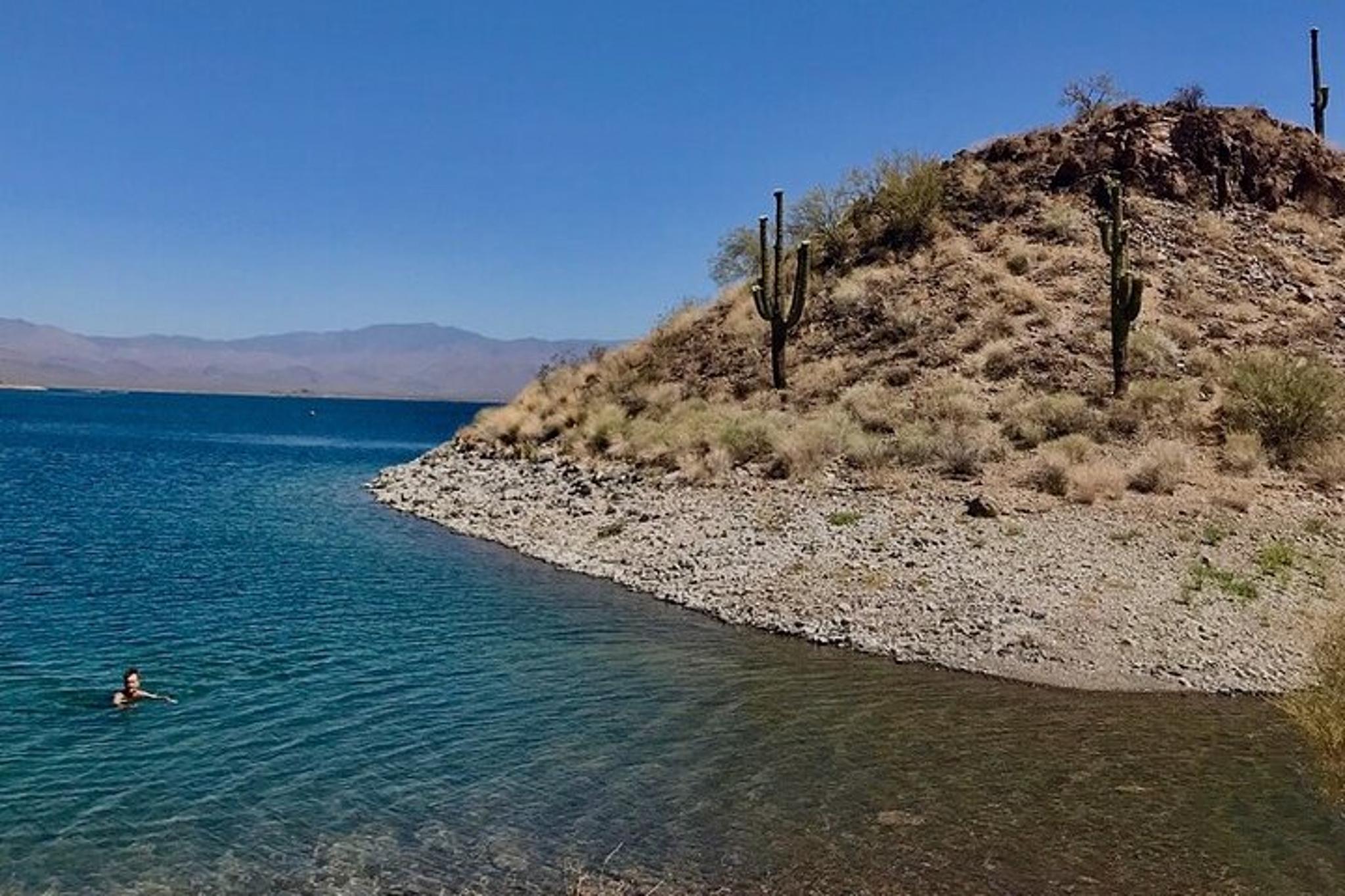 Phoenix Standup Paddleboard Adventure - Image 3