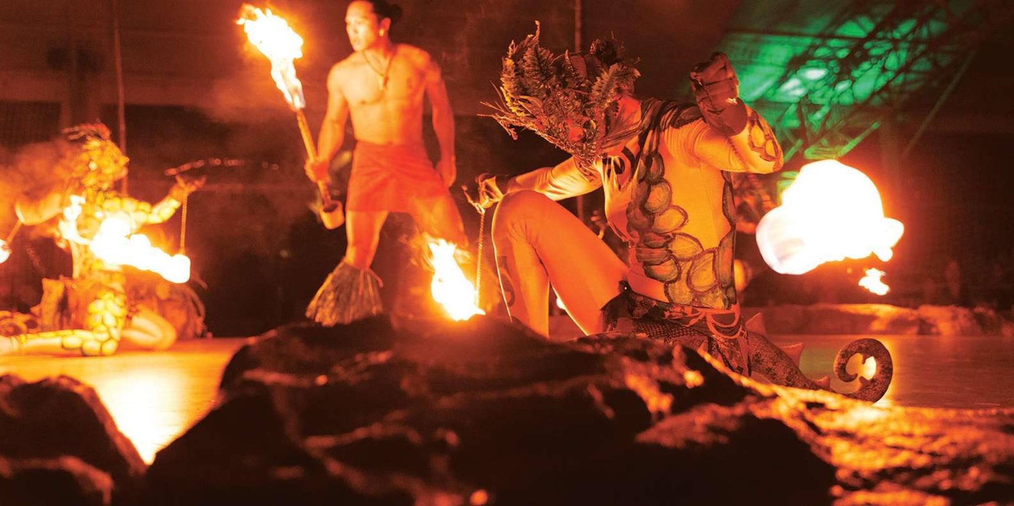 Kauai Luau Kalamaku with Manor House Dinner