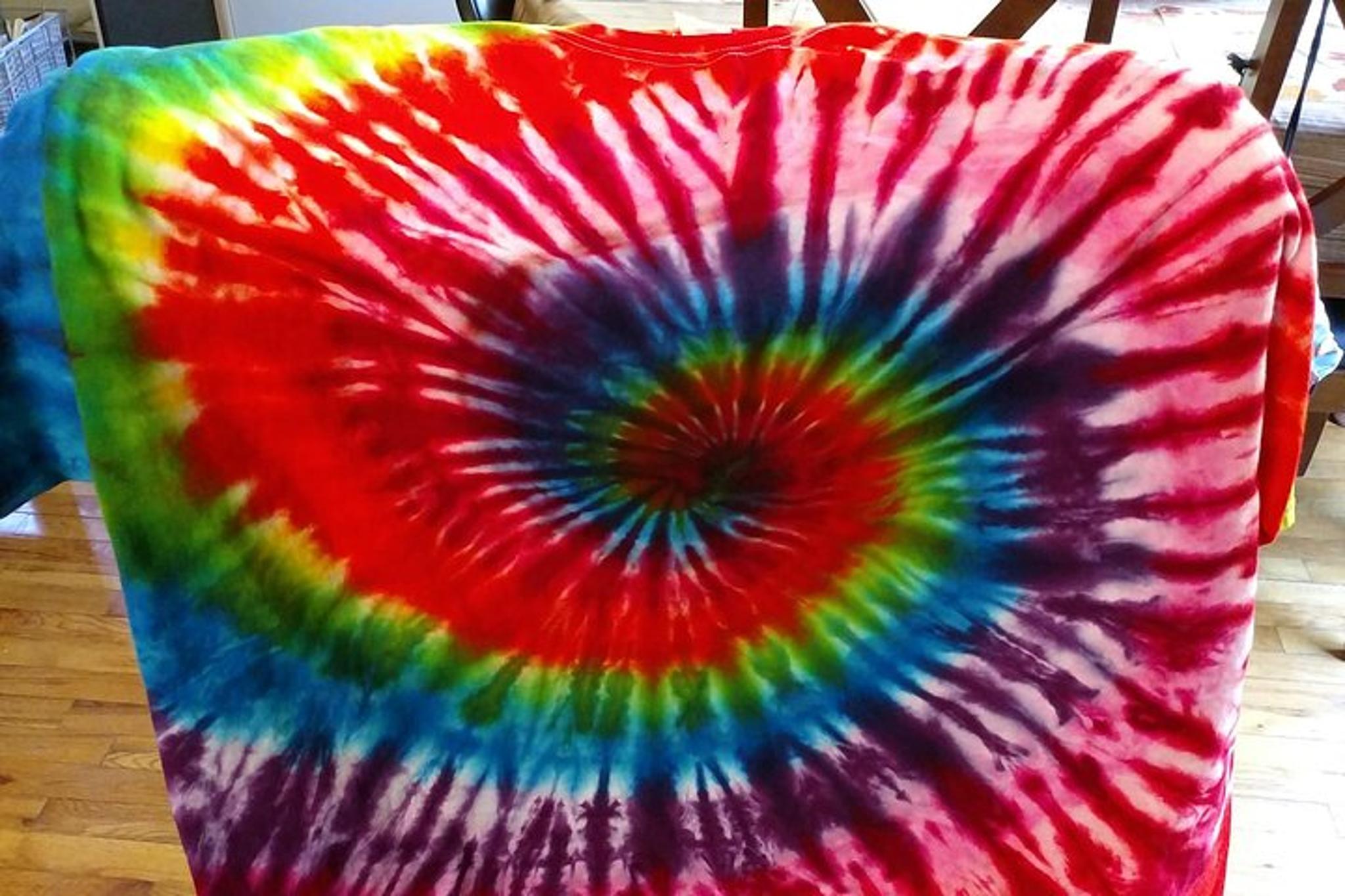 Estes Park Tie-Dye Art Class - Image 3