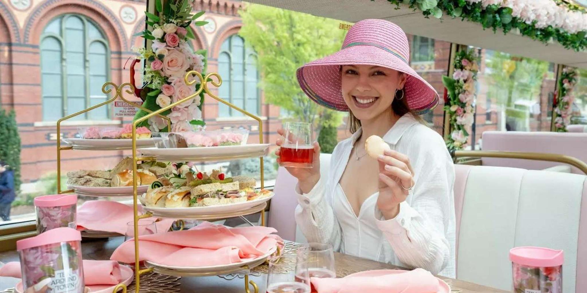 San Antonio Double-Decker Bus Tour with Tea