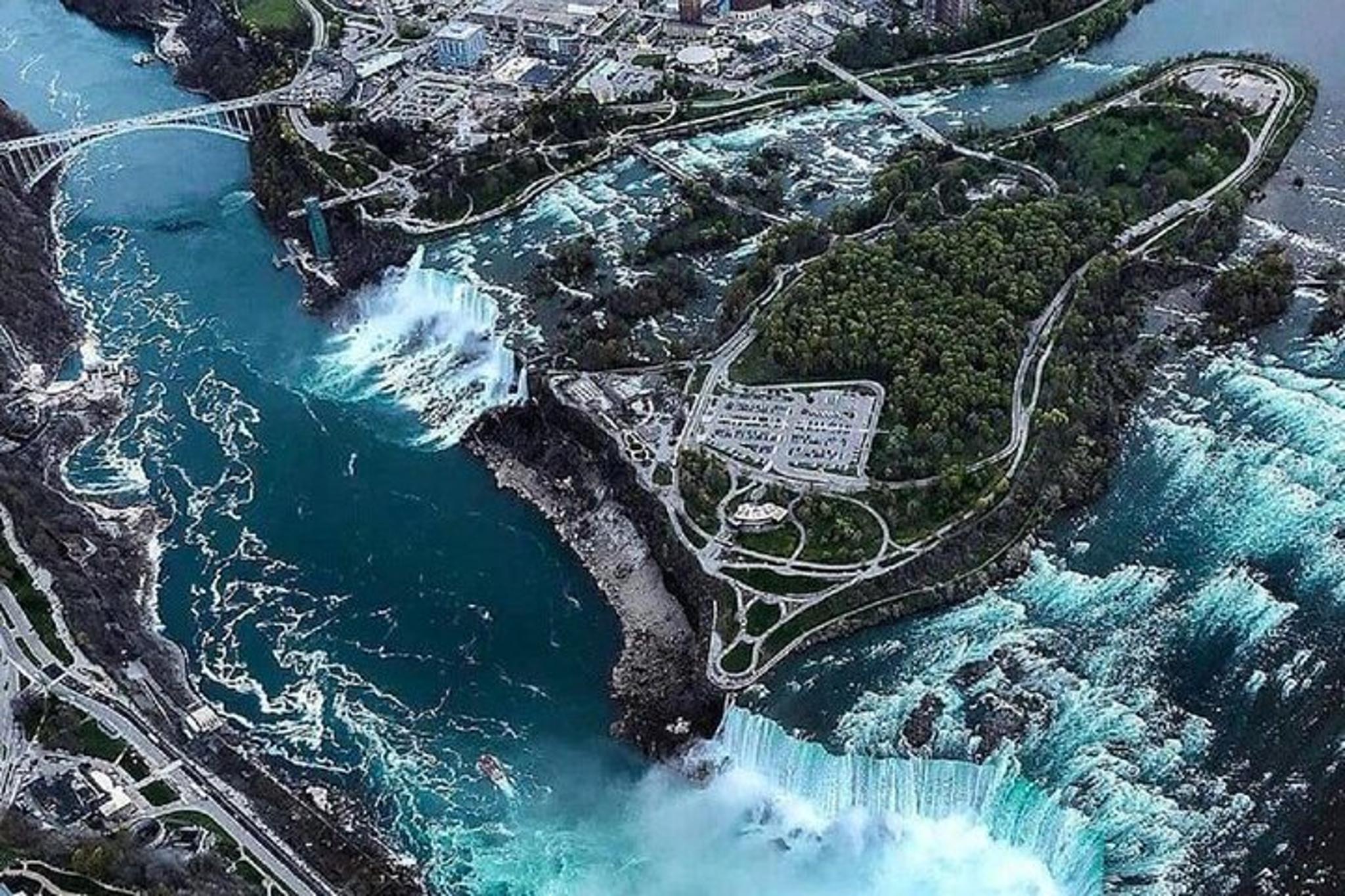 New York City Niagara Falls Train Tour 3 Days