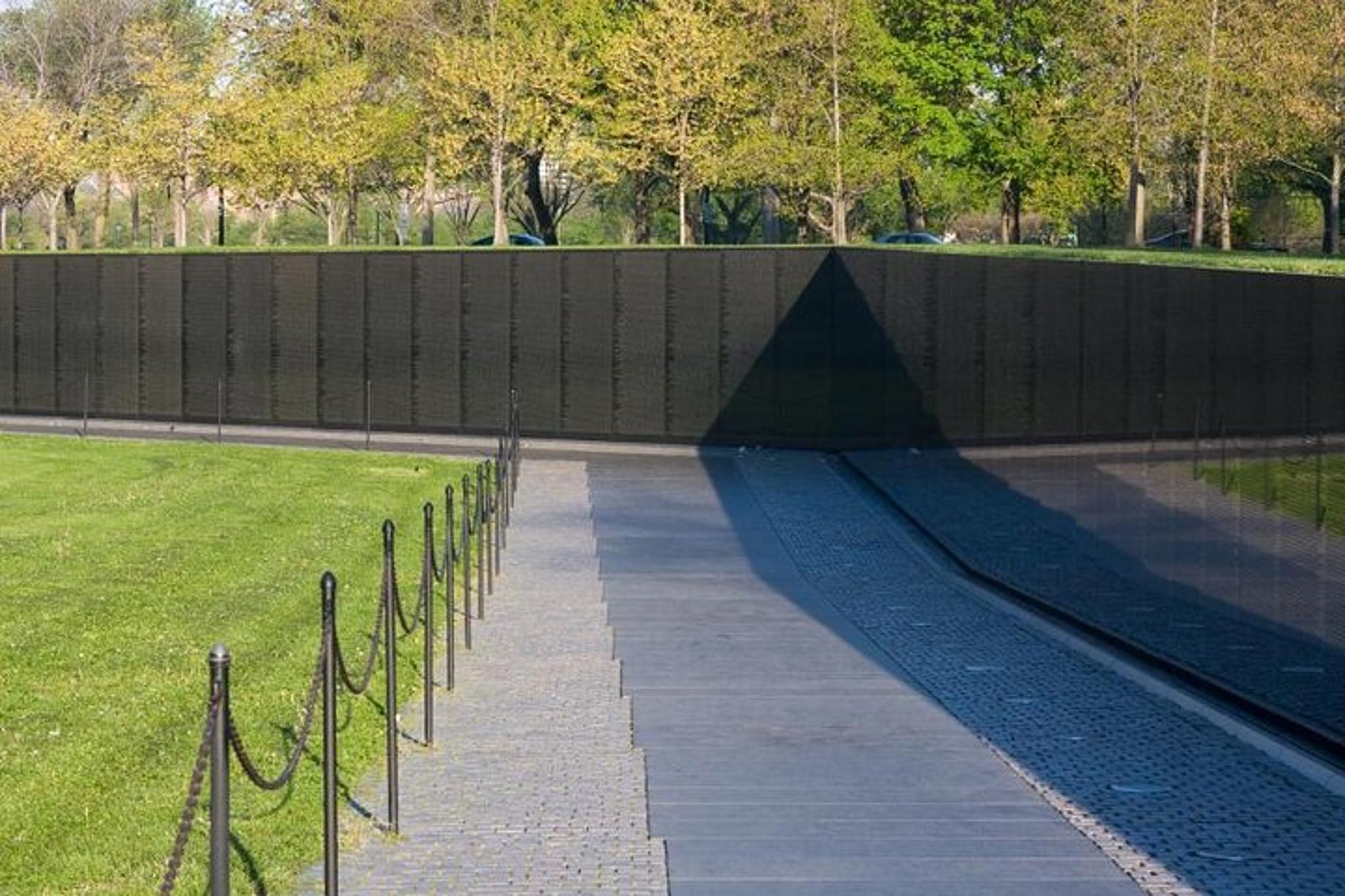 Washington, DC Van Tour to Honor Our Heroes - Image 2