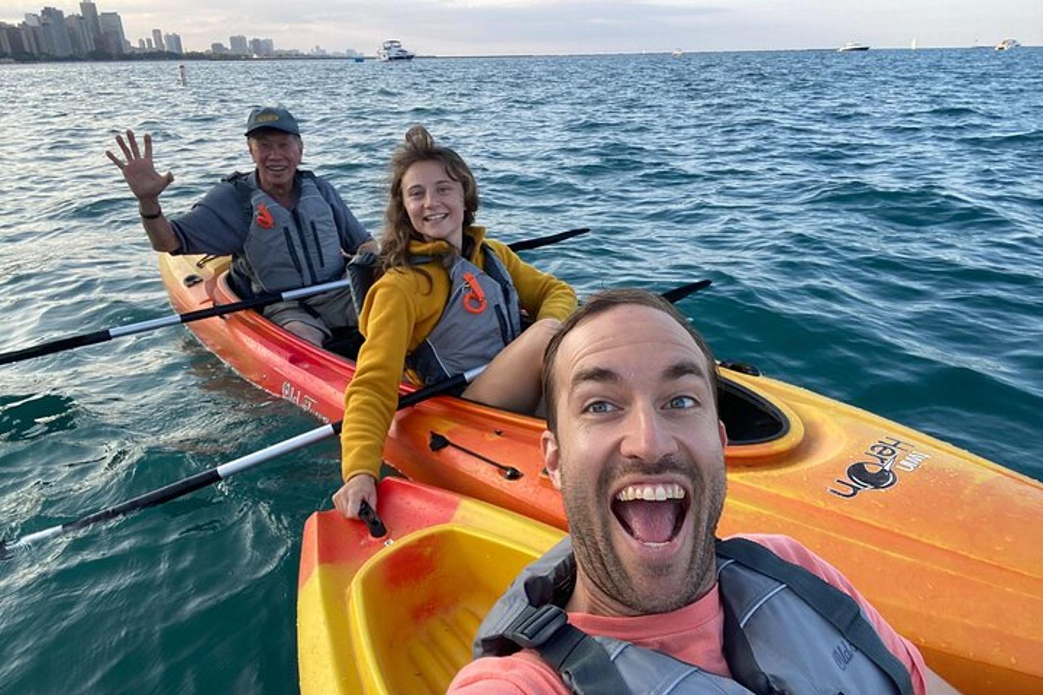 Chicago Outdoor Adventure Pass: Bike, Kayak and Swim - Image 4