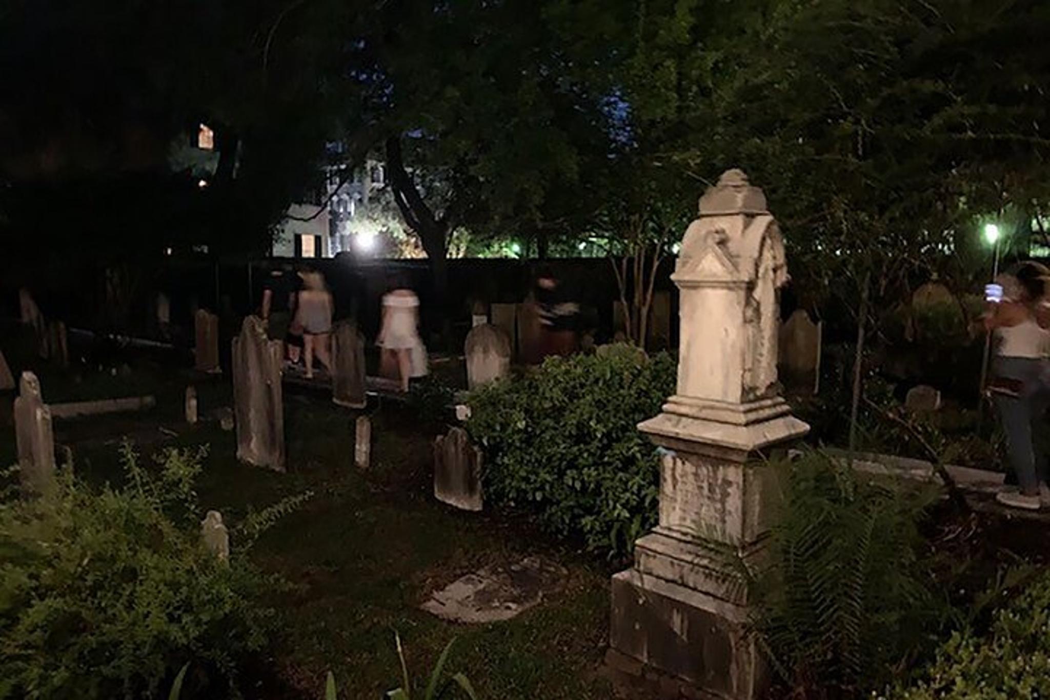 Charleston Ghost Tour with Equipment 90 min
