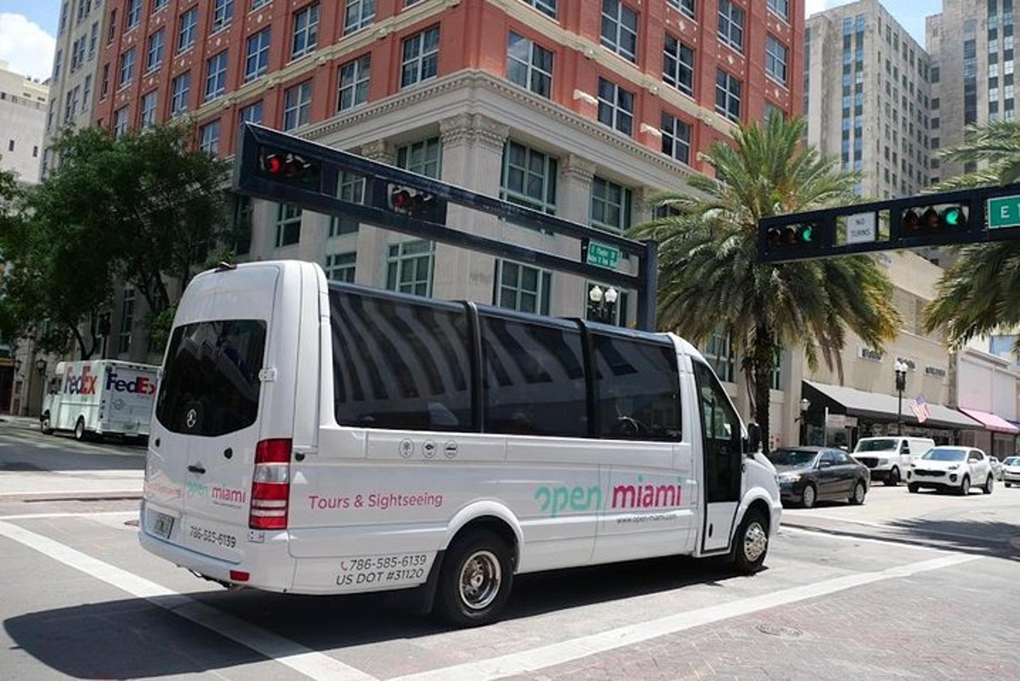 Miami City Tour with Panoramic Roof - Image 3