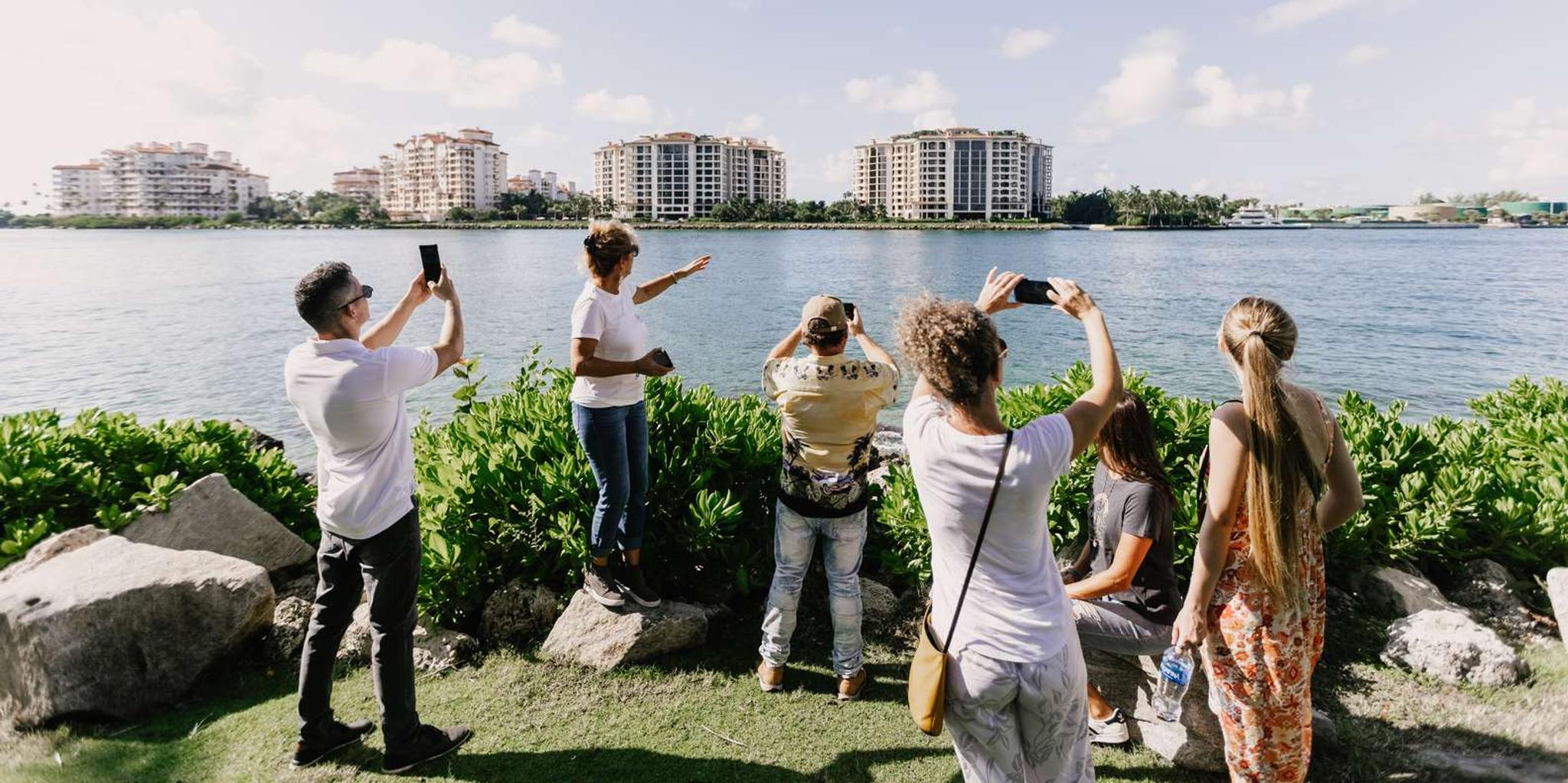 Miami South Beach Art Deco Walking Tour 2 hr - Image 5