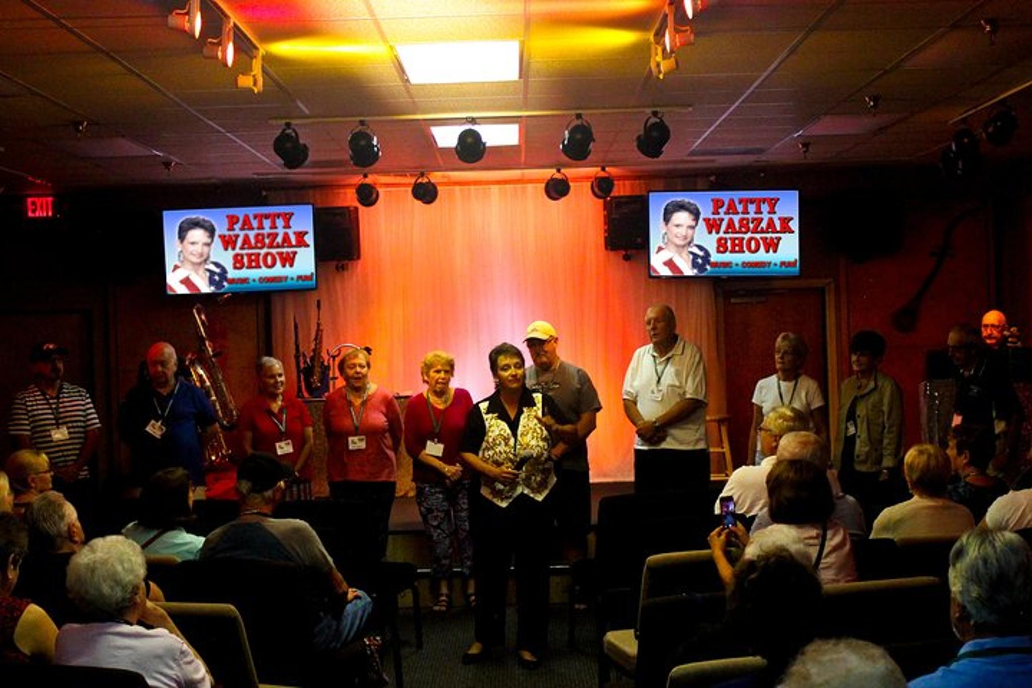 Pigeon Forge Patty Waszak Show 90 min - Image 6