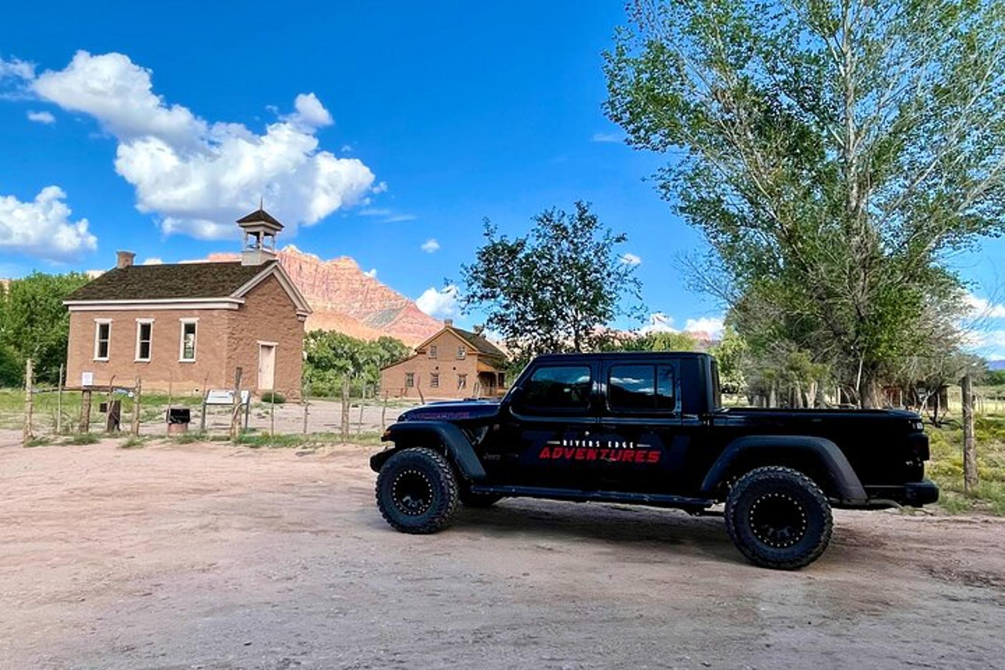 Zion Jeep Tour with Grafton Ghost Town 2.5 hr