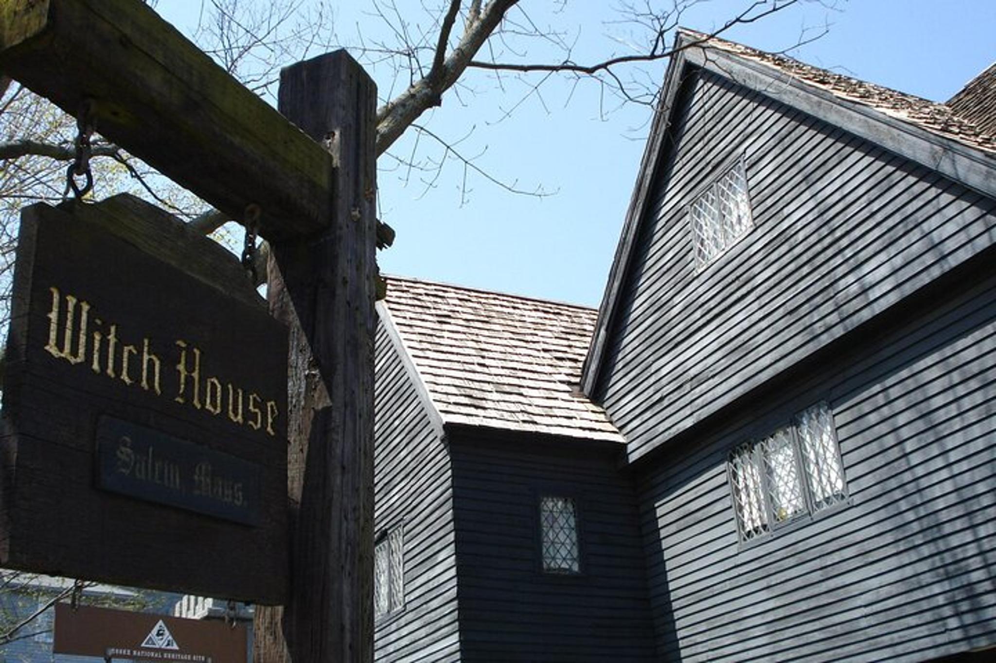 Salem Night Walking Tour - Image 6