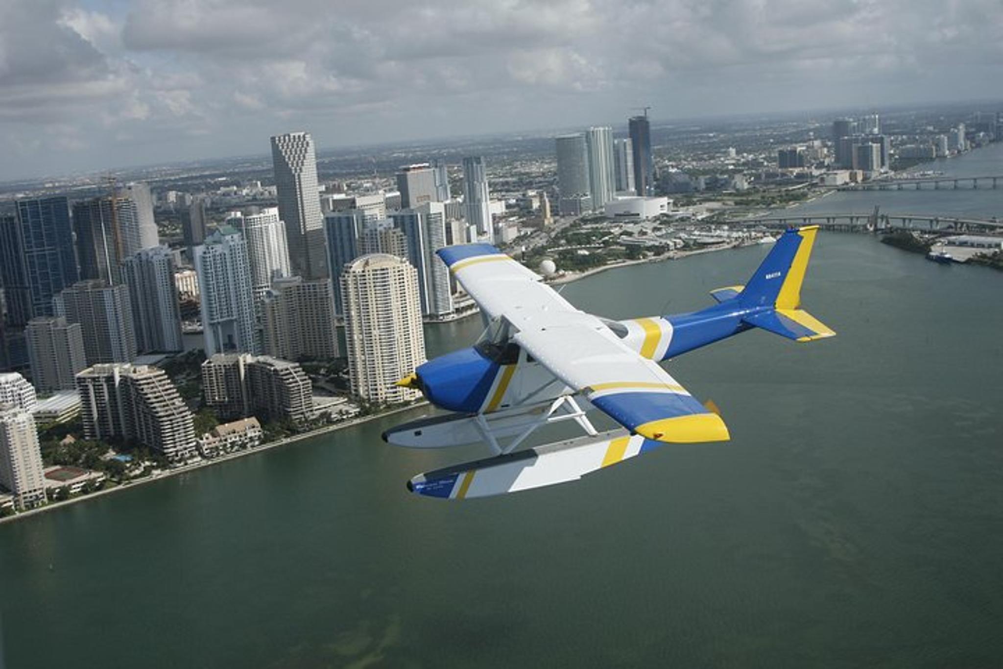Miami Seaplane Tour with Live Commentary 30 min - Image 1