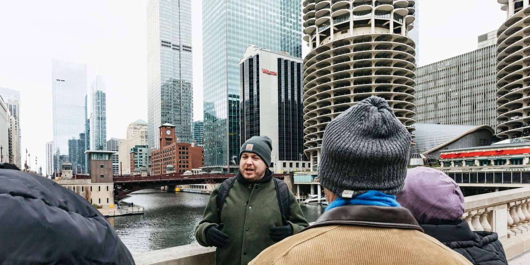Chicago Gangsters and Ghosts Walking Tour 2 hr
