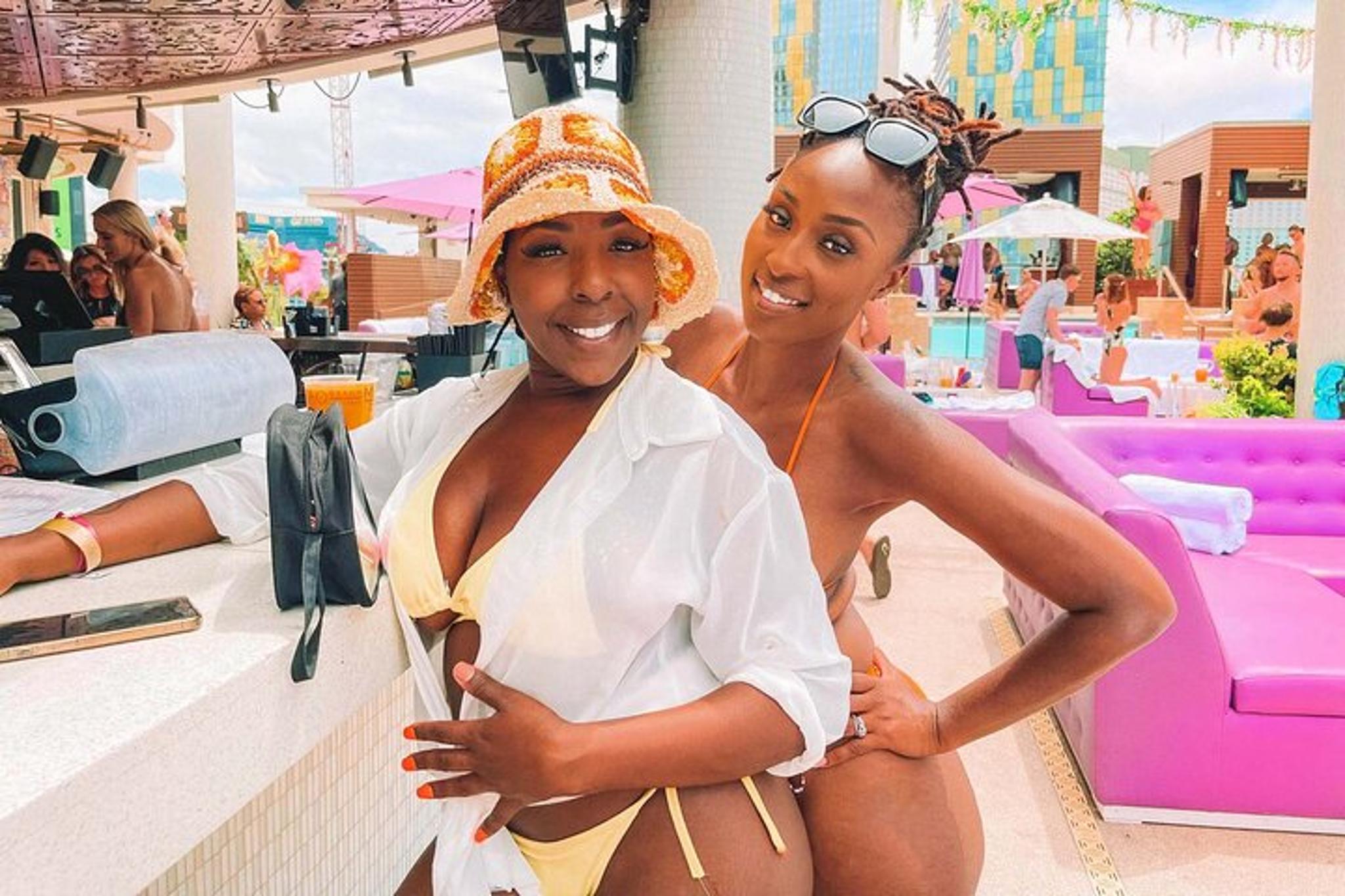 Las Vegas Pool Party Crawl - Image 1