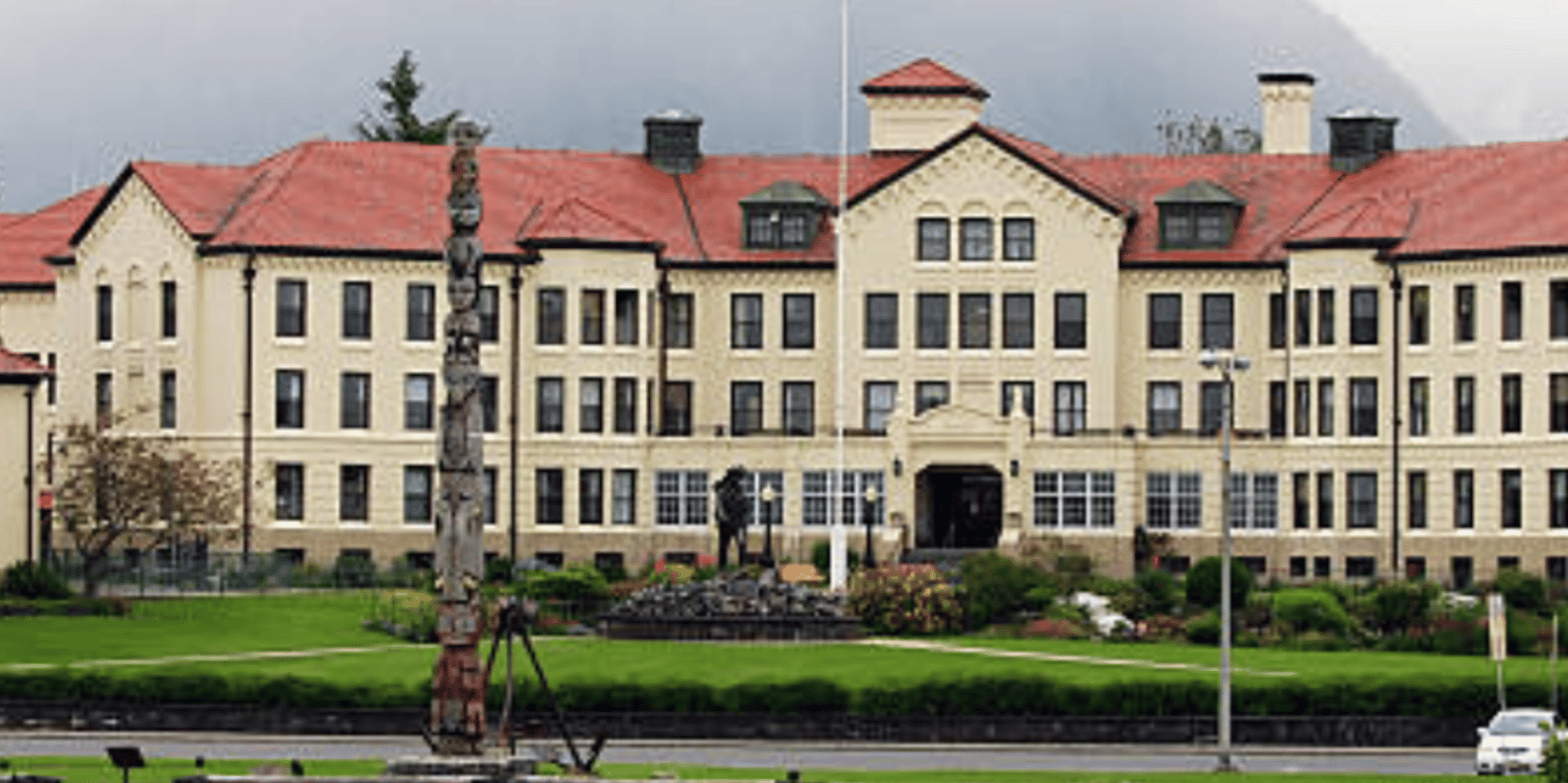 Sitka Totem Poles and Wildlife Tour - Image 2