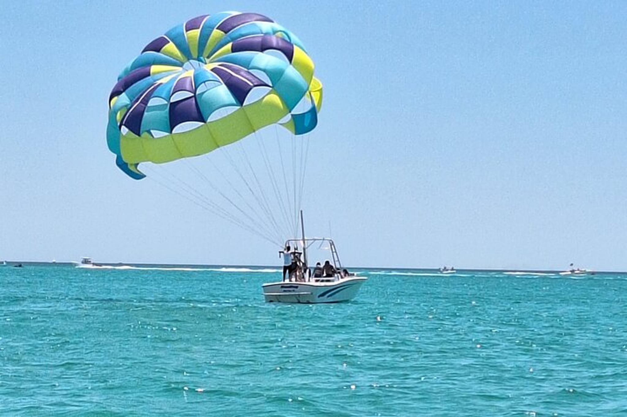 Destin Parasailing Tour - Image 1
