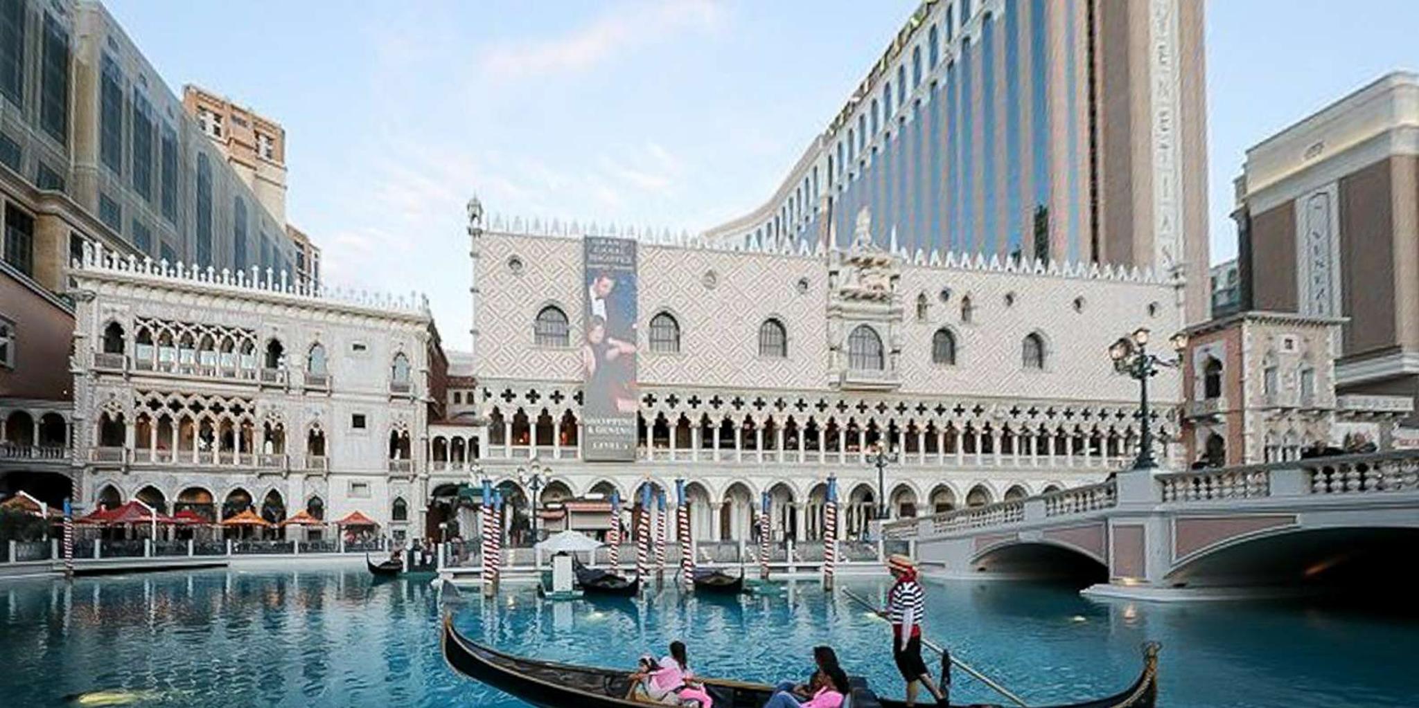 Las Vegas Madame Tussauds and Gondola Ride