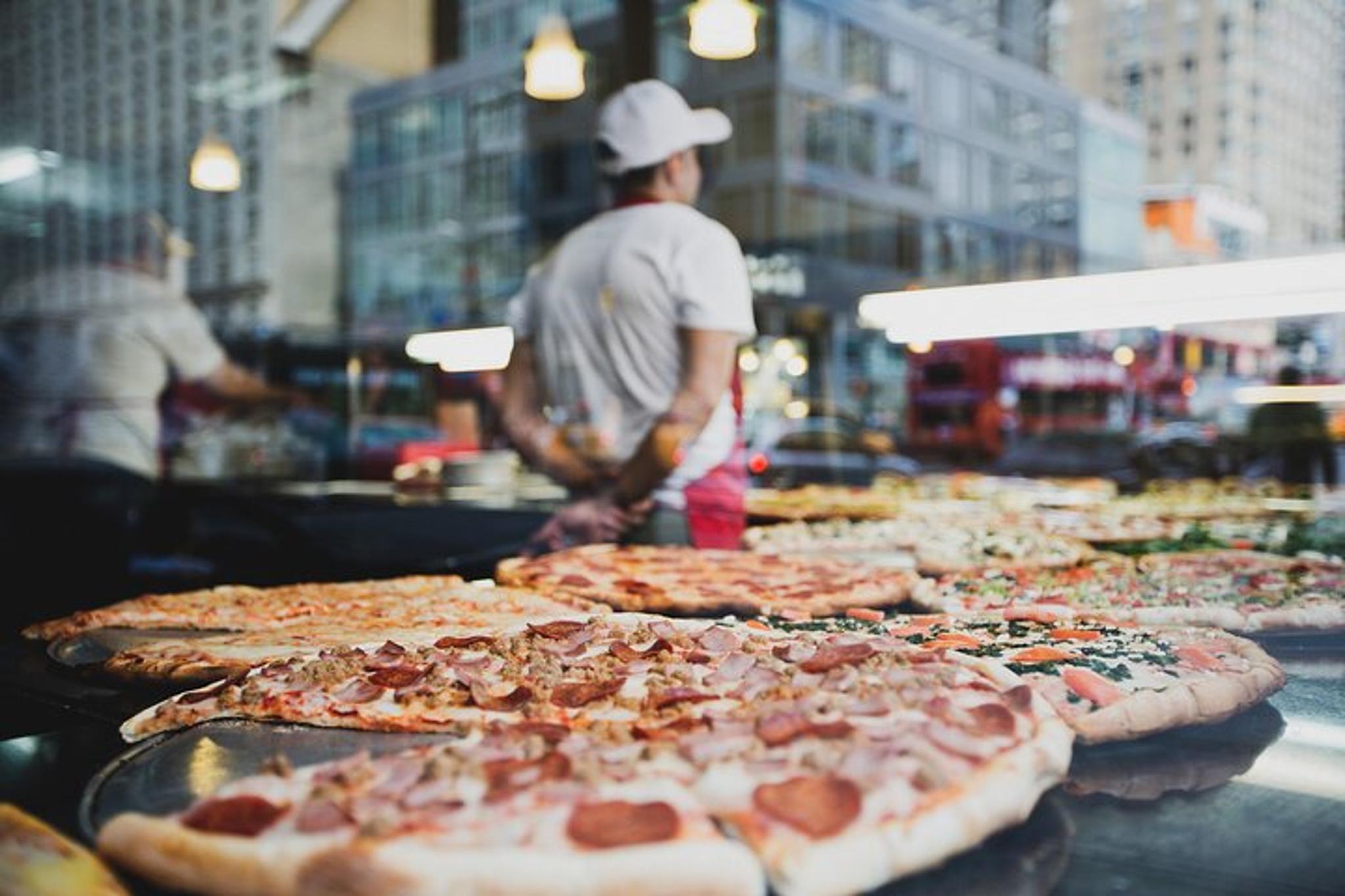 Manhattan Pizza Walking Tour - Image 3