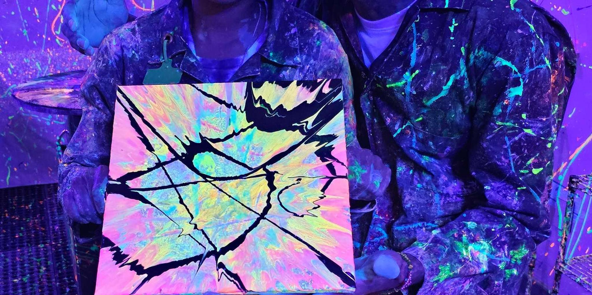 Atlanta Splatter Paint Room Experience 45 Min - Image 1