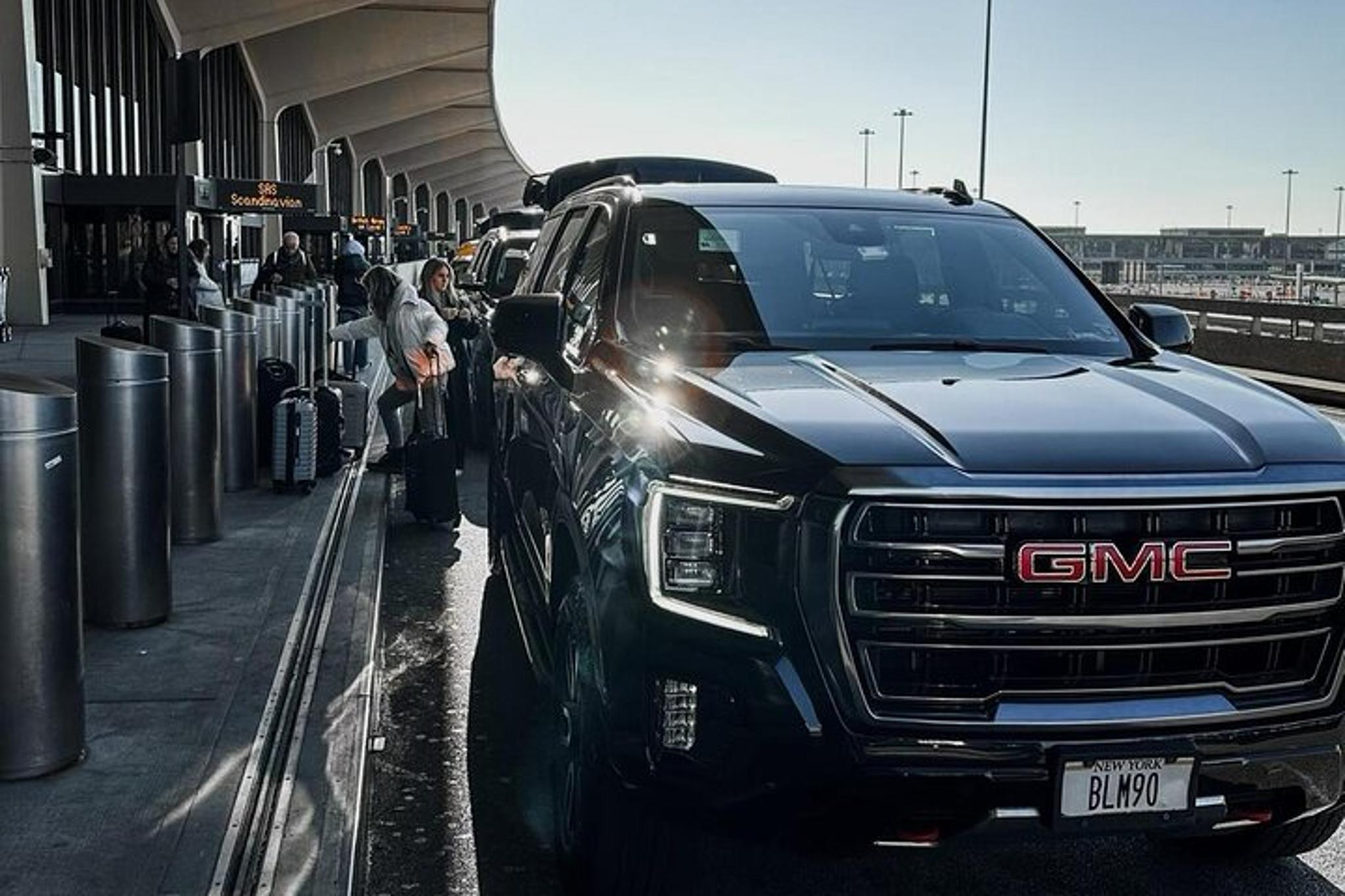 New York City Black SUV Transfer - Image 2