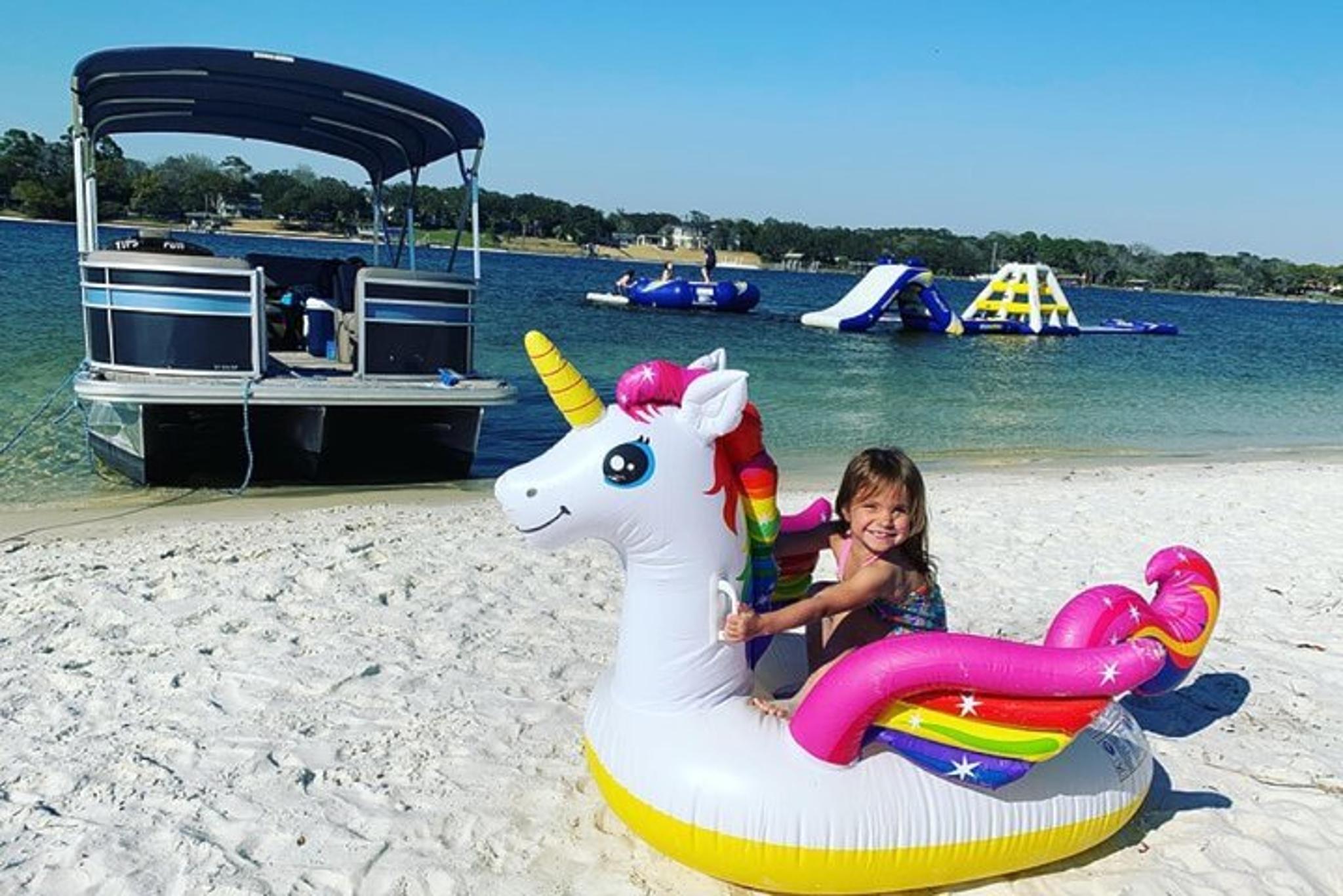 Fort Walton Beach Crab Island Boat Rental - Image 4