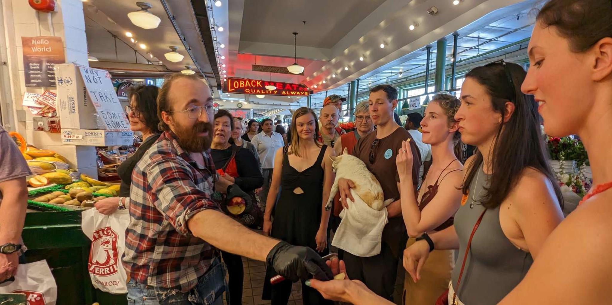 Seattle Food Tour at Pike Place Market 75 min