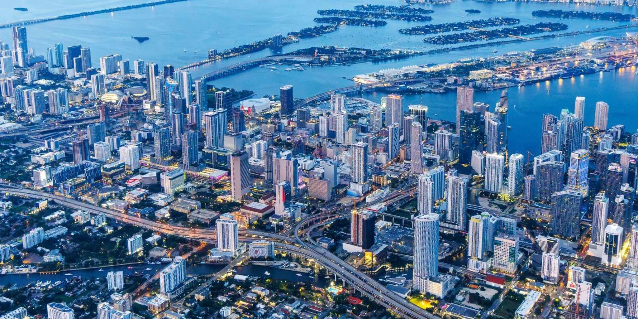 Miami Seaplane Skyline and Beaches Tour - Image 4