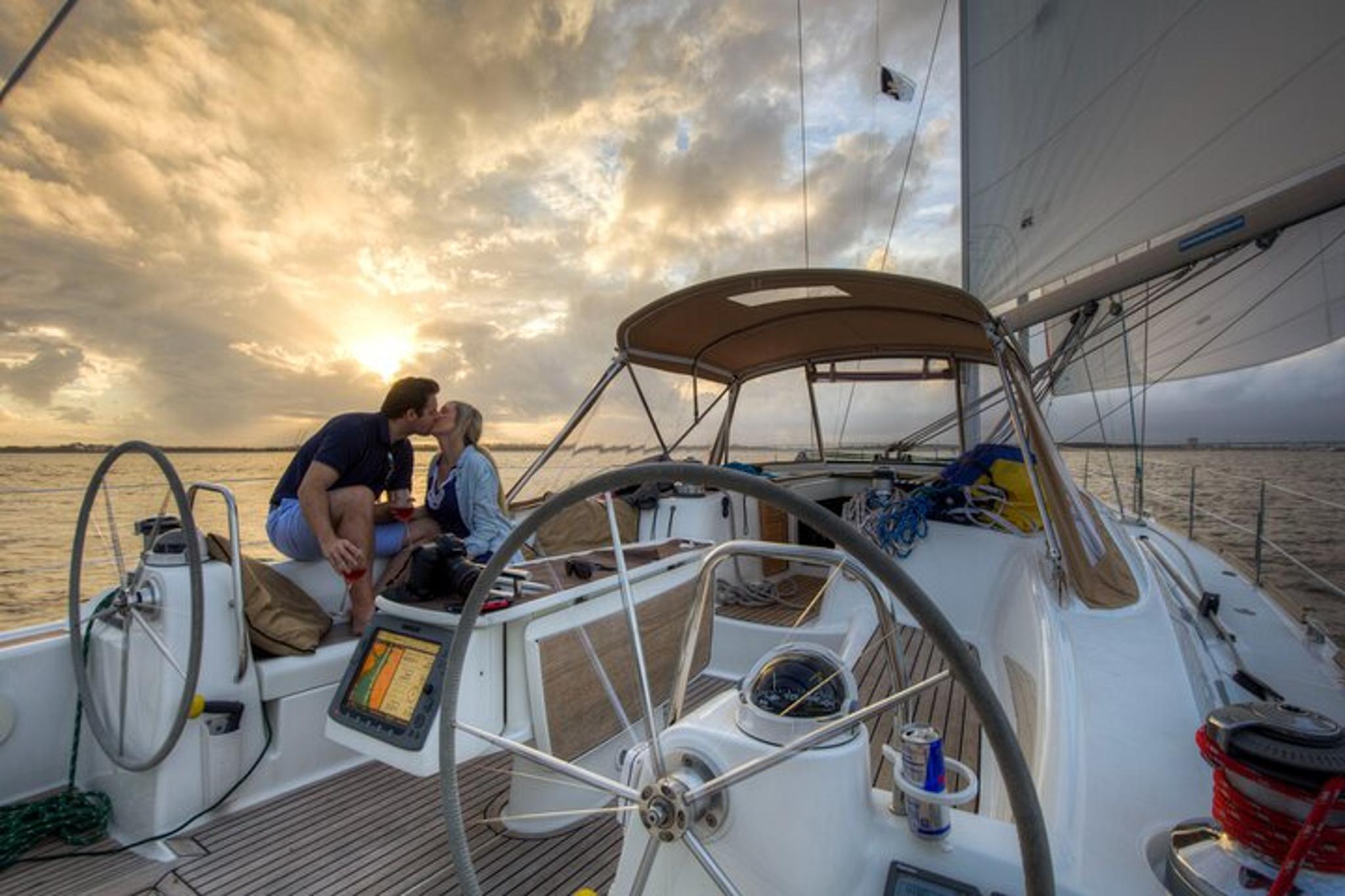 Charleston Sailing Yacht Sunset Cruise - Image 6