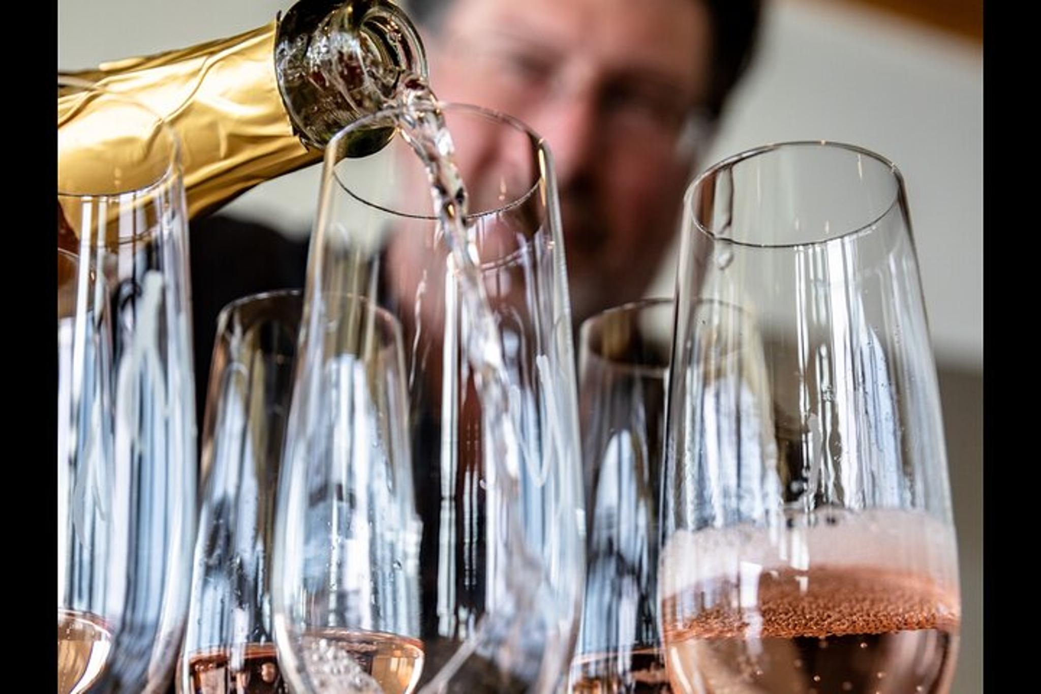 Leavenworth Wine Tour with Sommelier 6 hr - Image 3