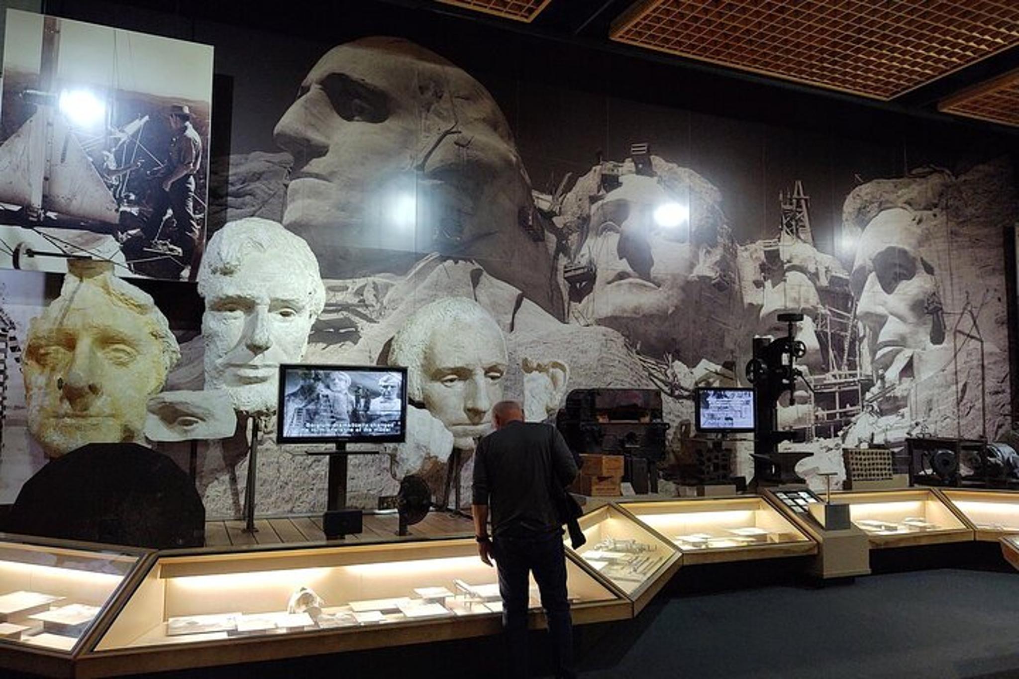 Mt Rushmore Night Ceremony - Image 2
