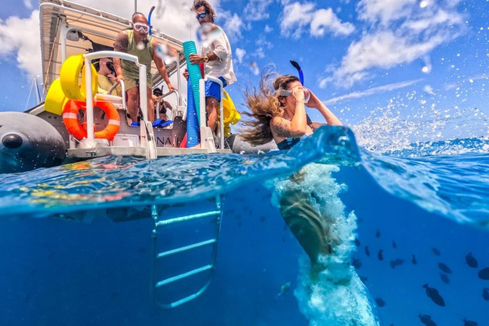 Waikiki Private Boat Charter - Image 1