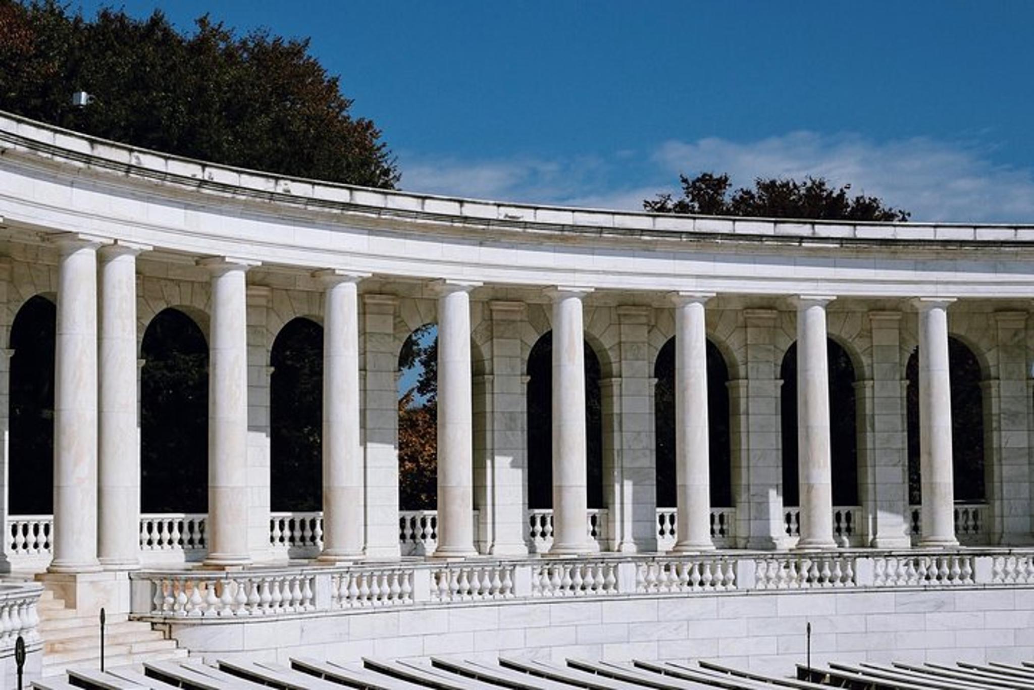 Arlington Cemetery Changing of the Guard Guided Tour - Image 4