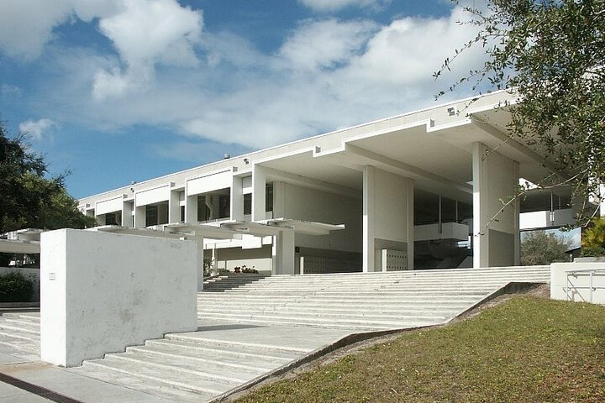 Sarasota Architecture Tour - Image 4