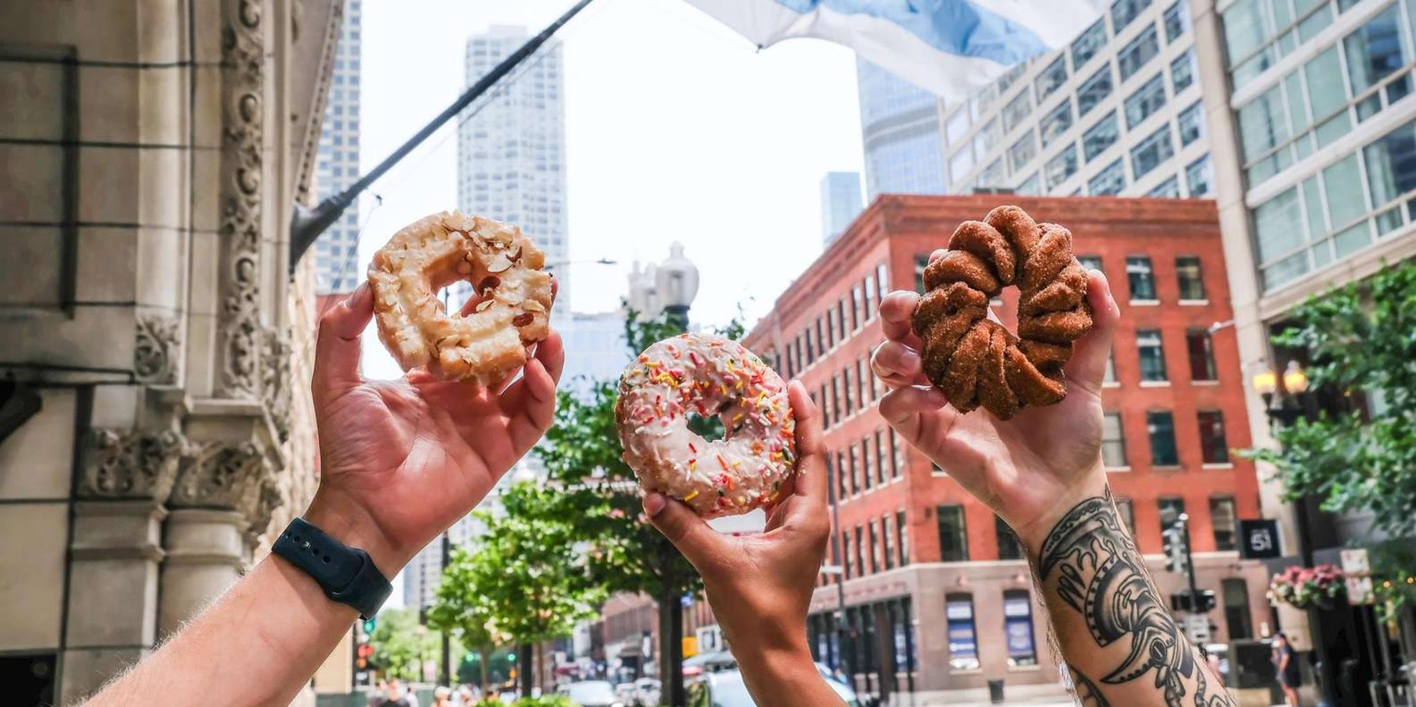 Chicago Donut Tour Downtown 2 hr - Image 4