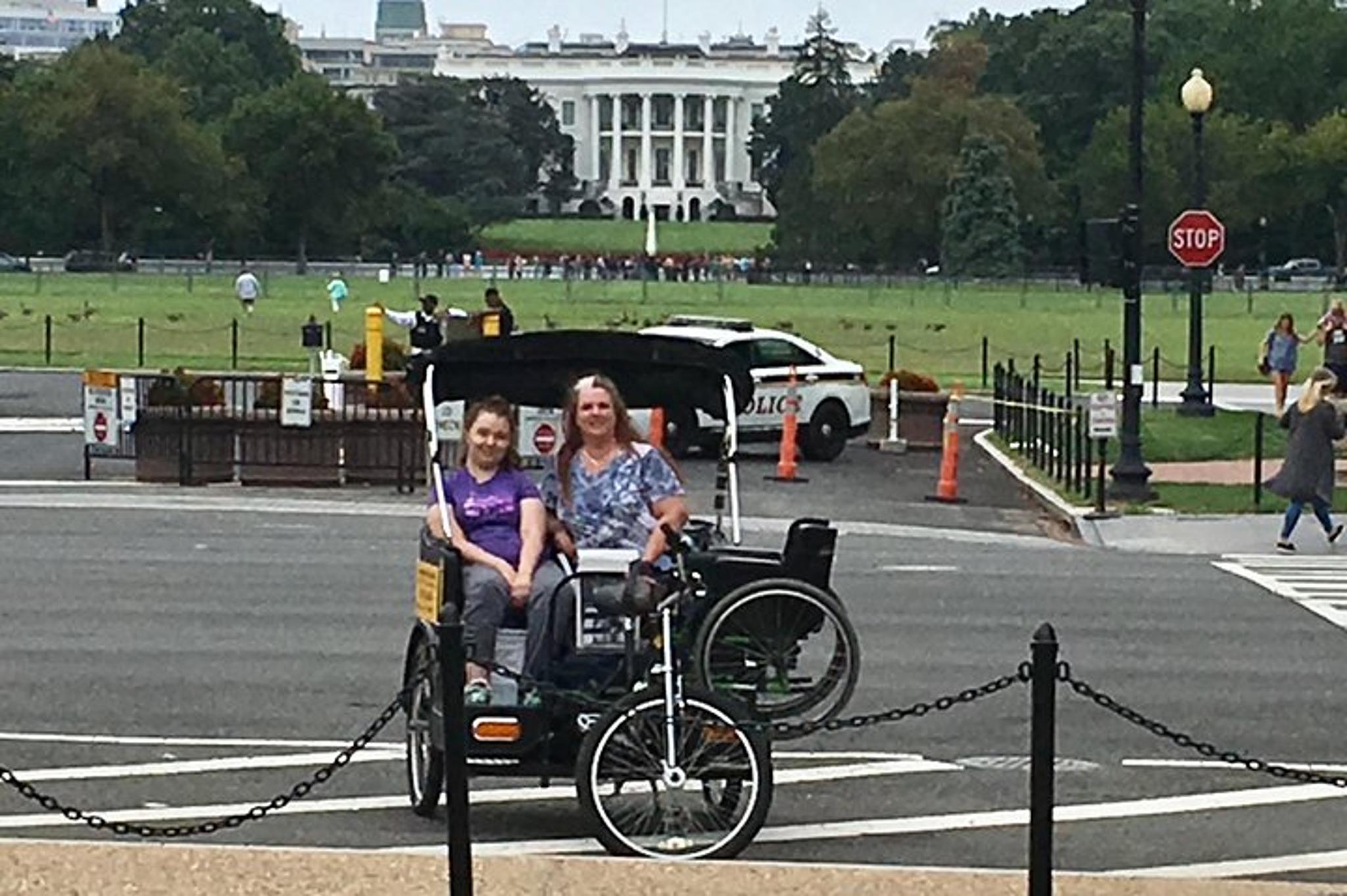 Washington DC Monuments and Memorials Tour - Image 4