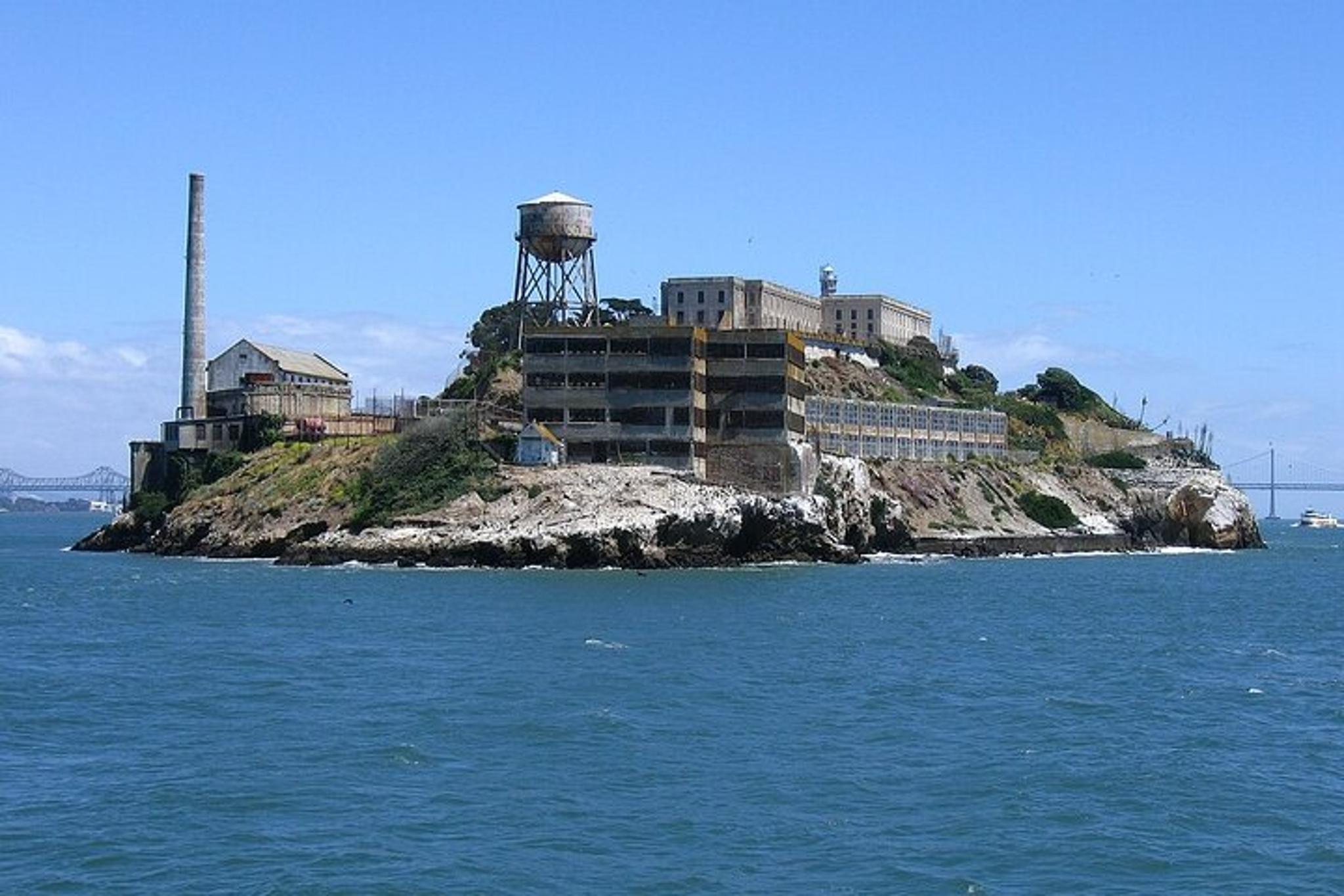 San Francisco Alcatraz Island Tour & 2-Hour Bike Rental - Image 6