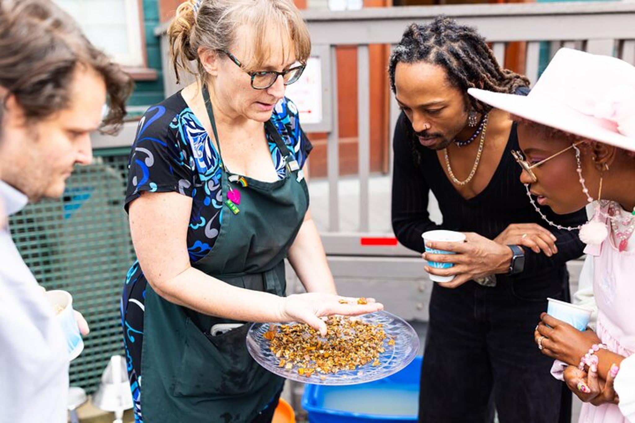 Seattle Sapphire Mining Experience - Image 2