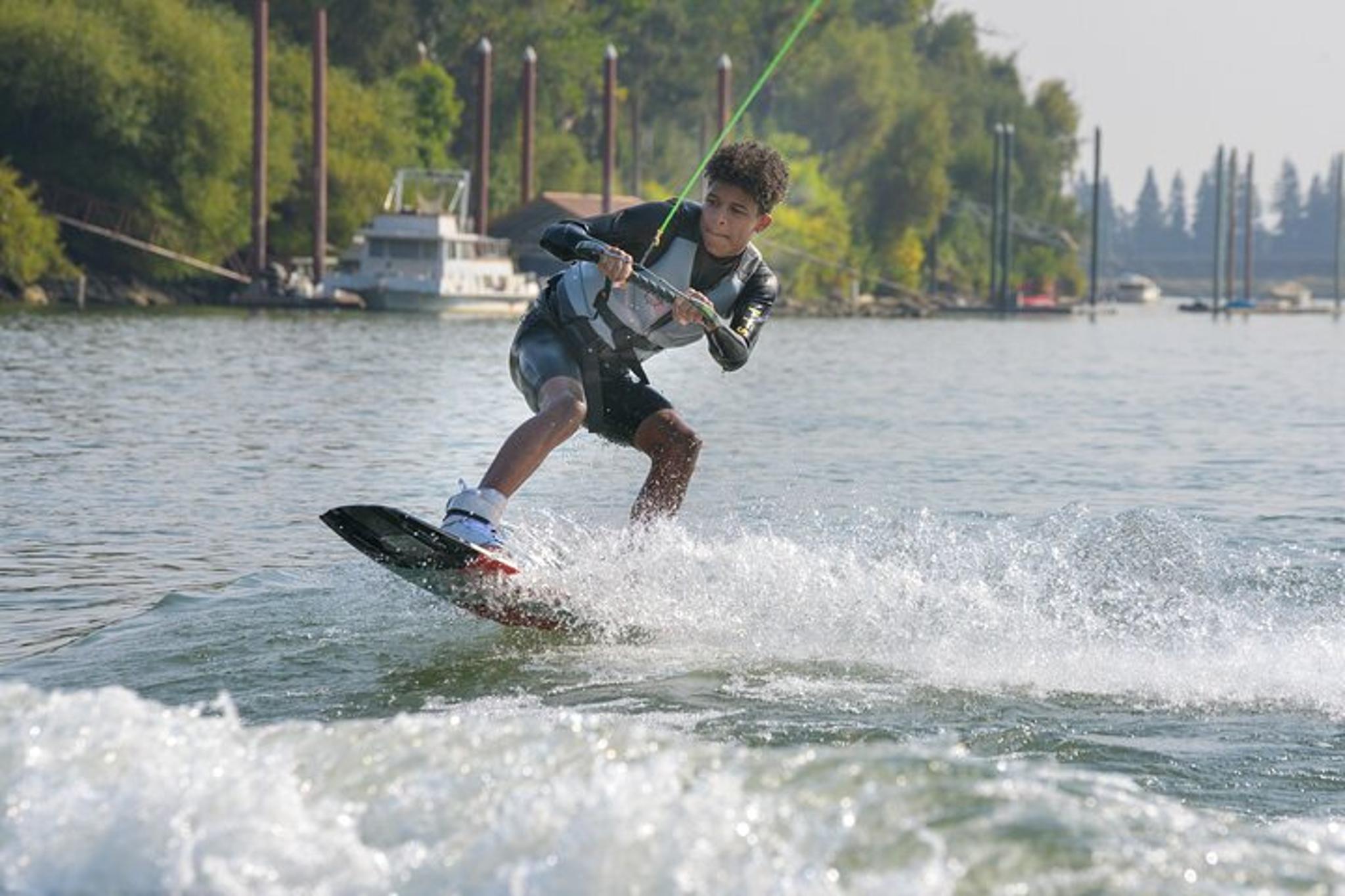 Sacramento Wakeboarding and Wakesurfing Full Day - Image 4