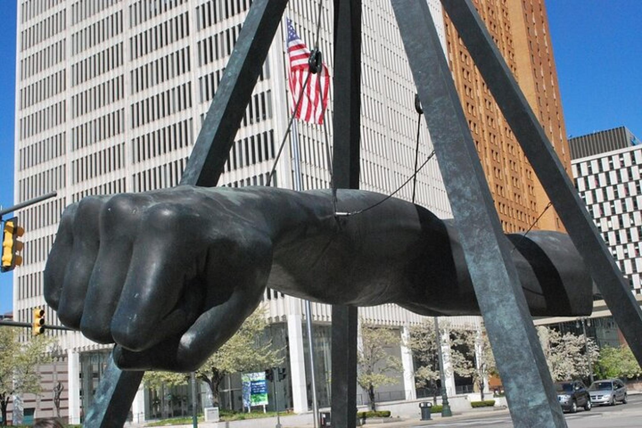 Detroit Scavenger Hunt Roll Through Motor City 90 min