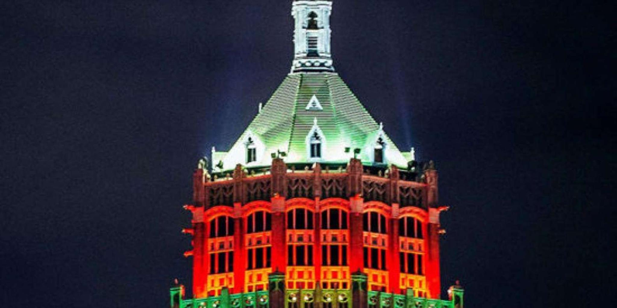 San Antonio Holiday Sights Trolley Tour - Image 3