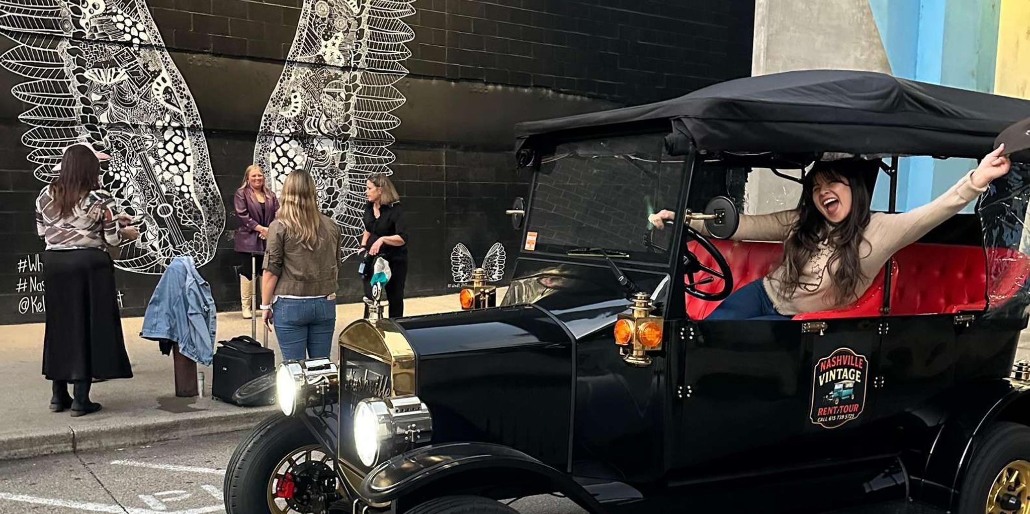 Nashville Ford Model-T Replica Golf Cart Tour - Image 1